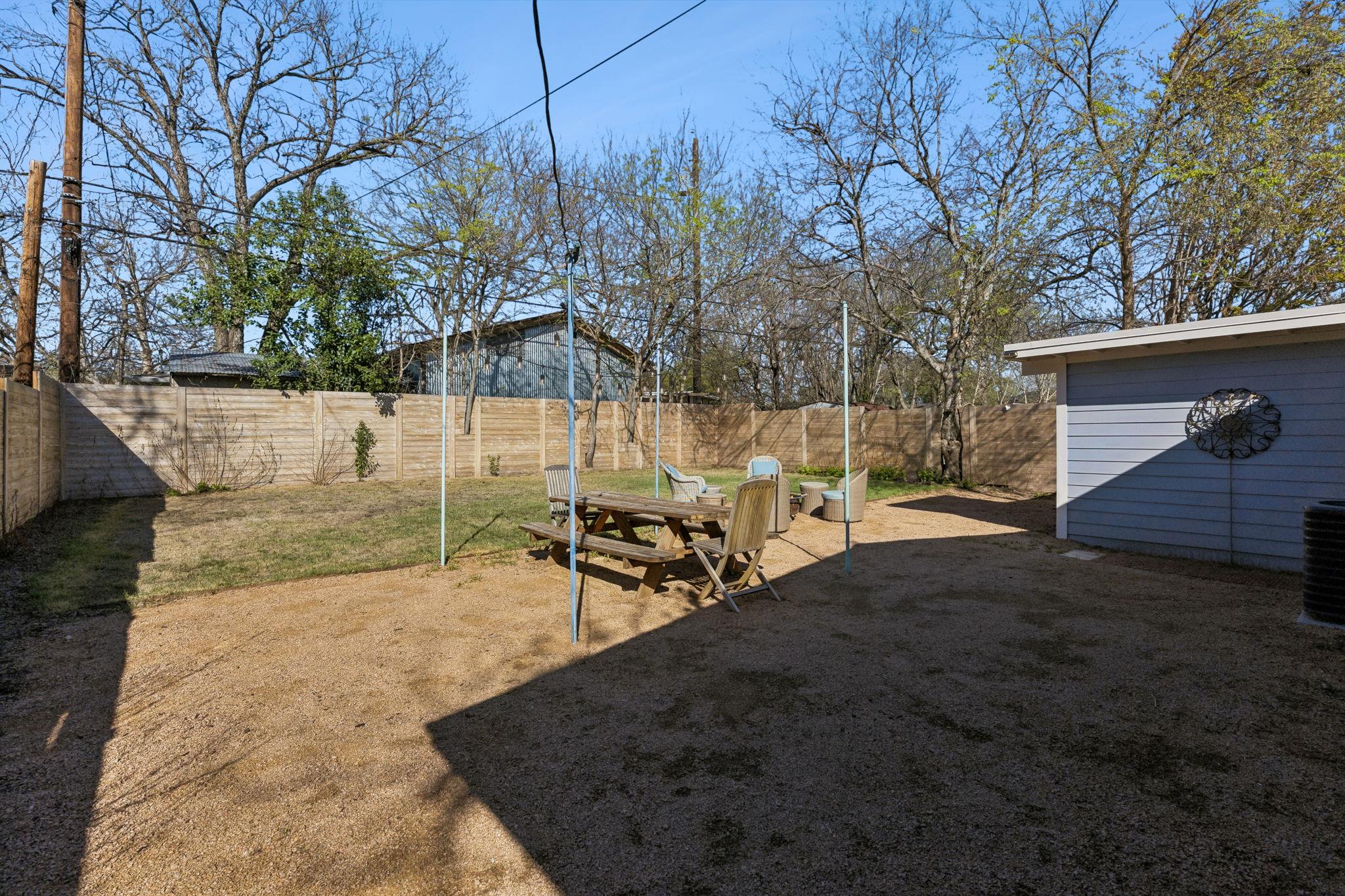 1400 Westmoor Dr, Austin, TX 78723
