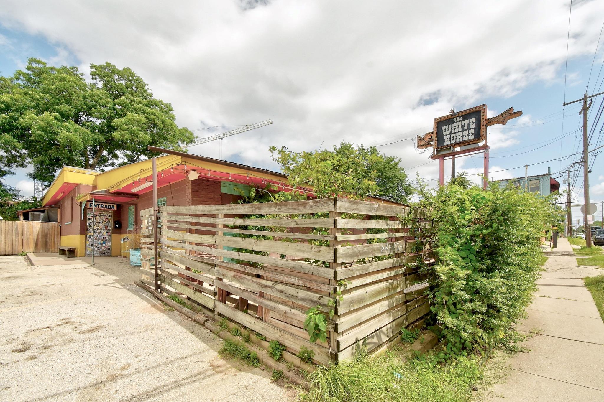 2705 E 2nd St, Austin, TX 78702