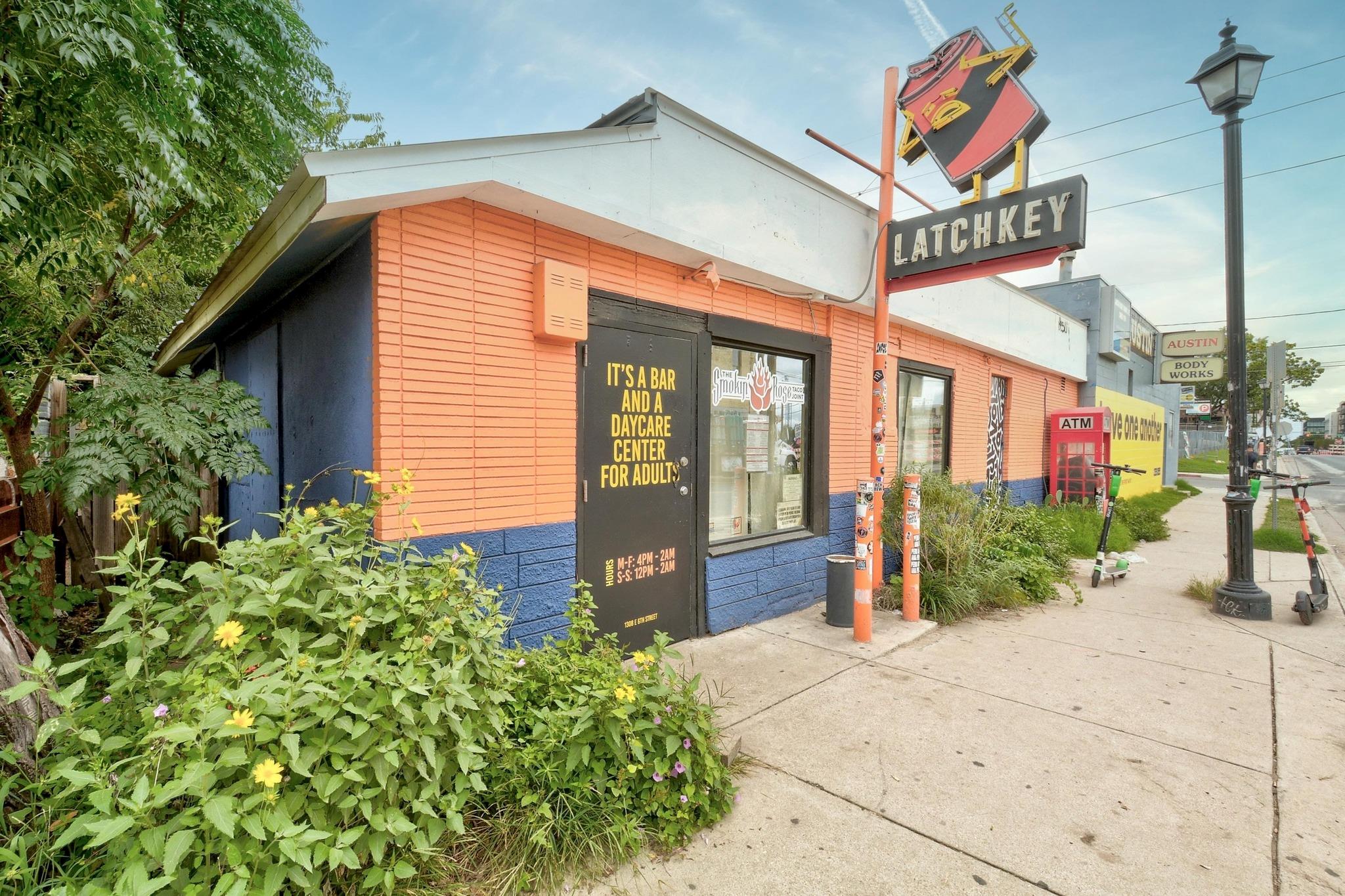 2705 E 2nd St, Austin, TX 78702