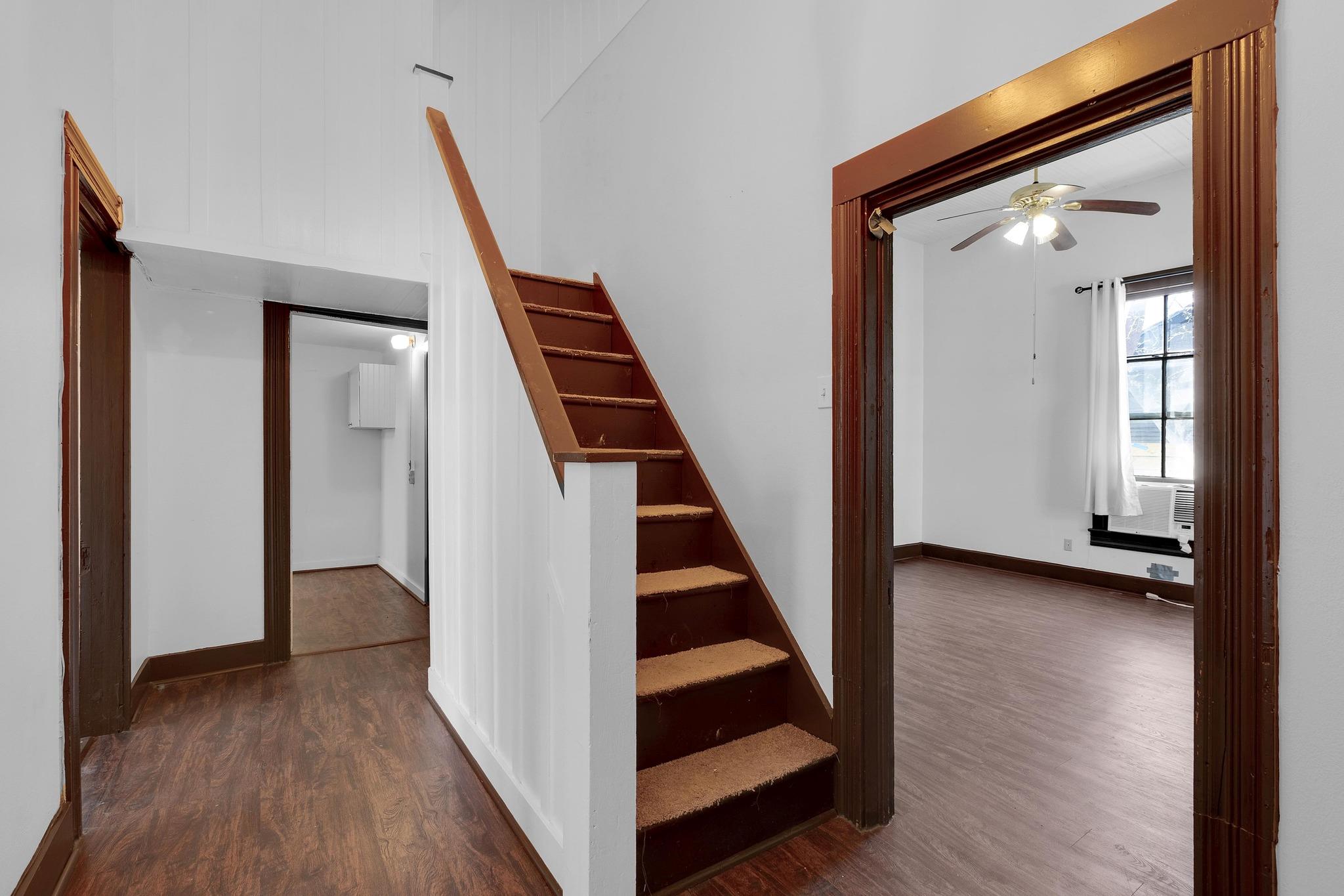 2705 E 2nd St, Austin, TX 78702