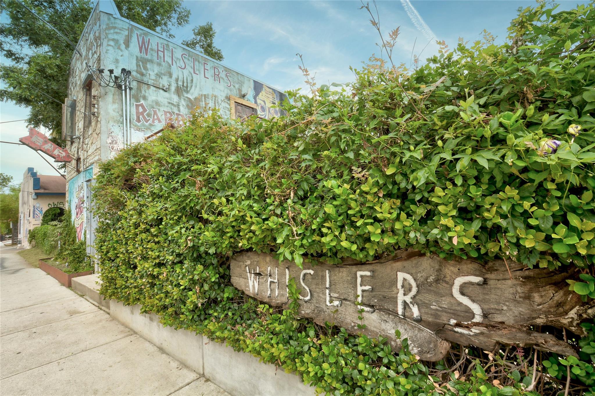 2705 E 2nd St, Austin, TX 78702