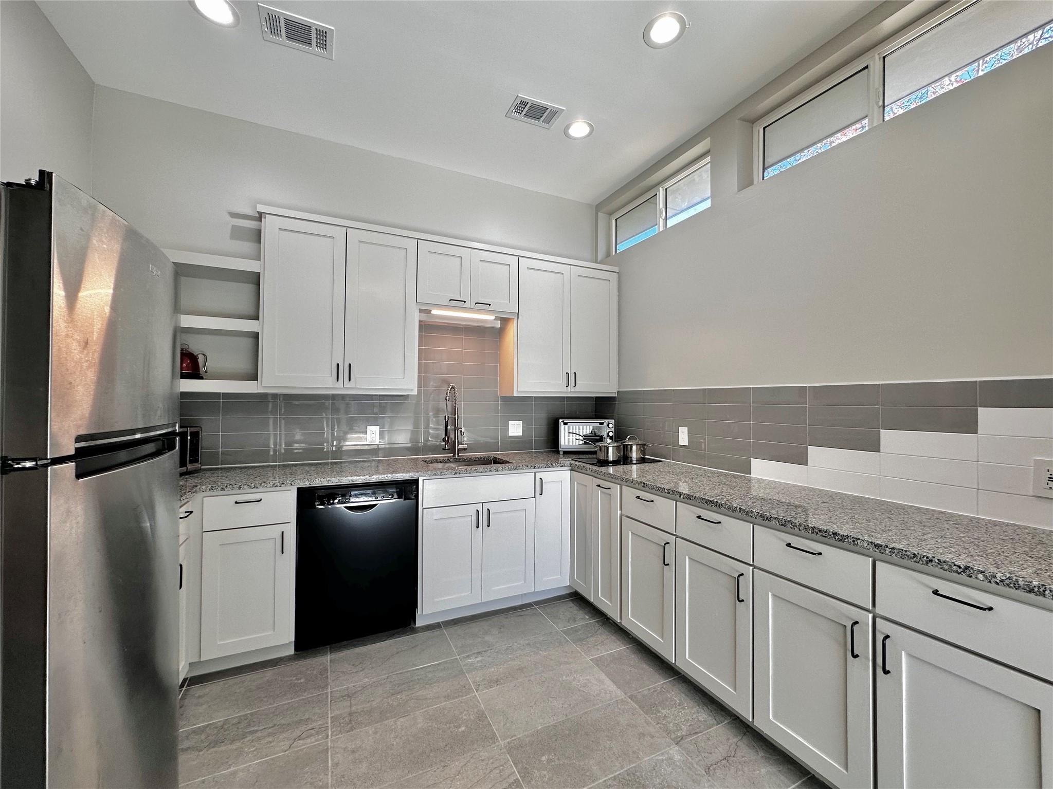 914 E 39th St # 2, Austin, TX 78751