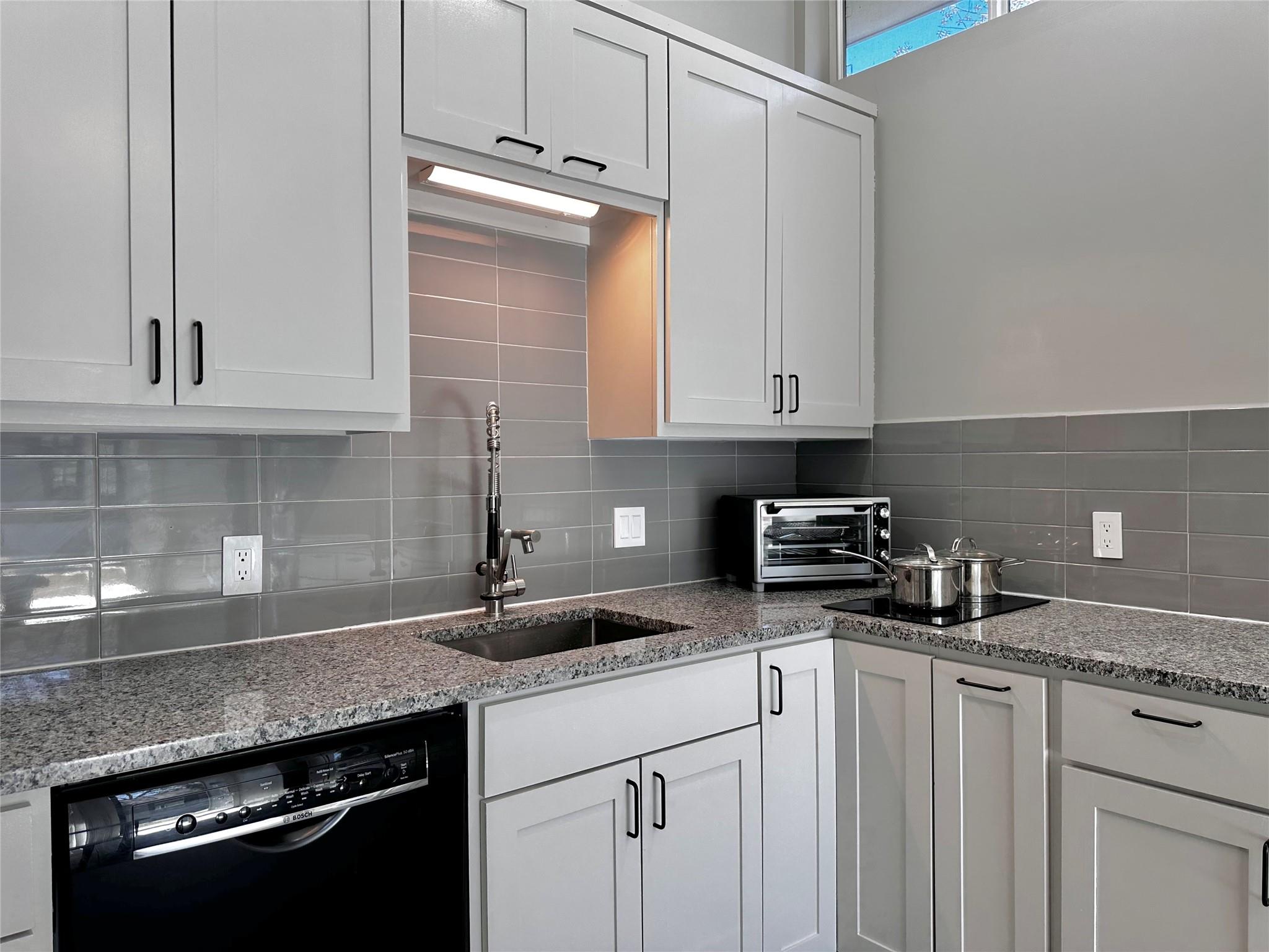 914 E 39th St # 2, Austin, TX 78751