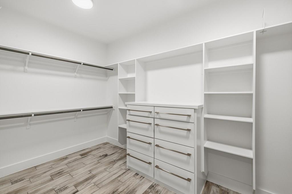 718 Emory Dr, Fredericksburg, TX 78624