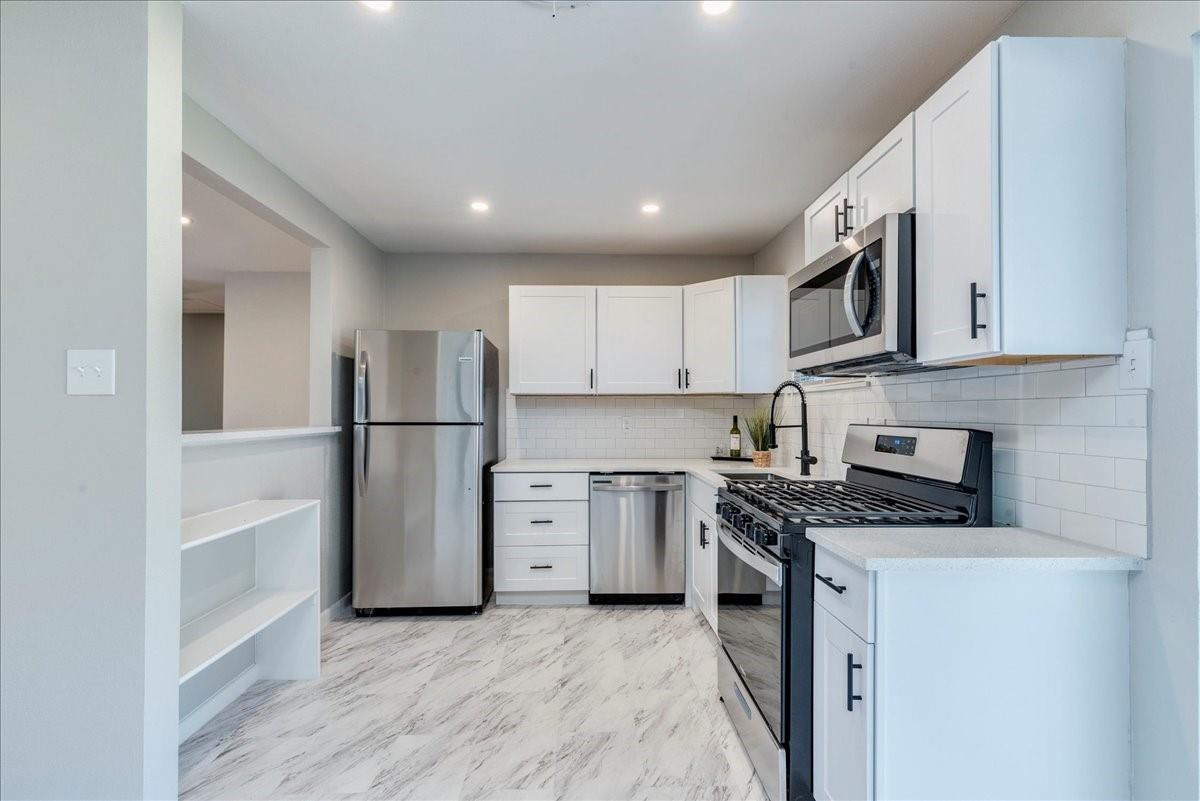 704 S 3rd St, Copperas Cove, TX 76522