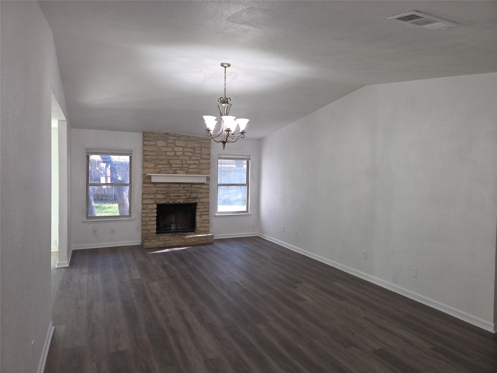 9019 Texas Sun Dr, Austin, TX 78748