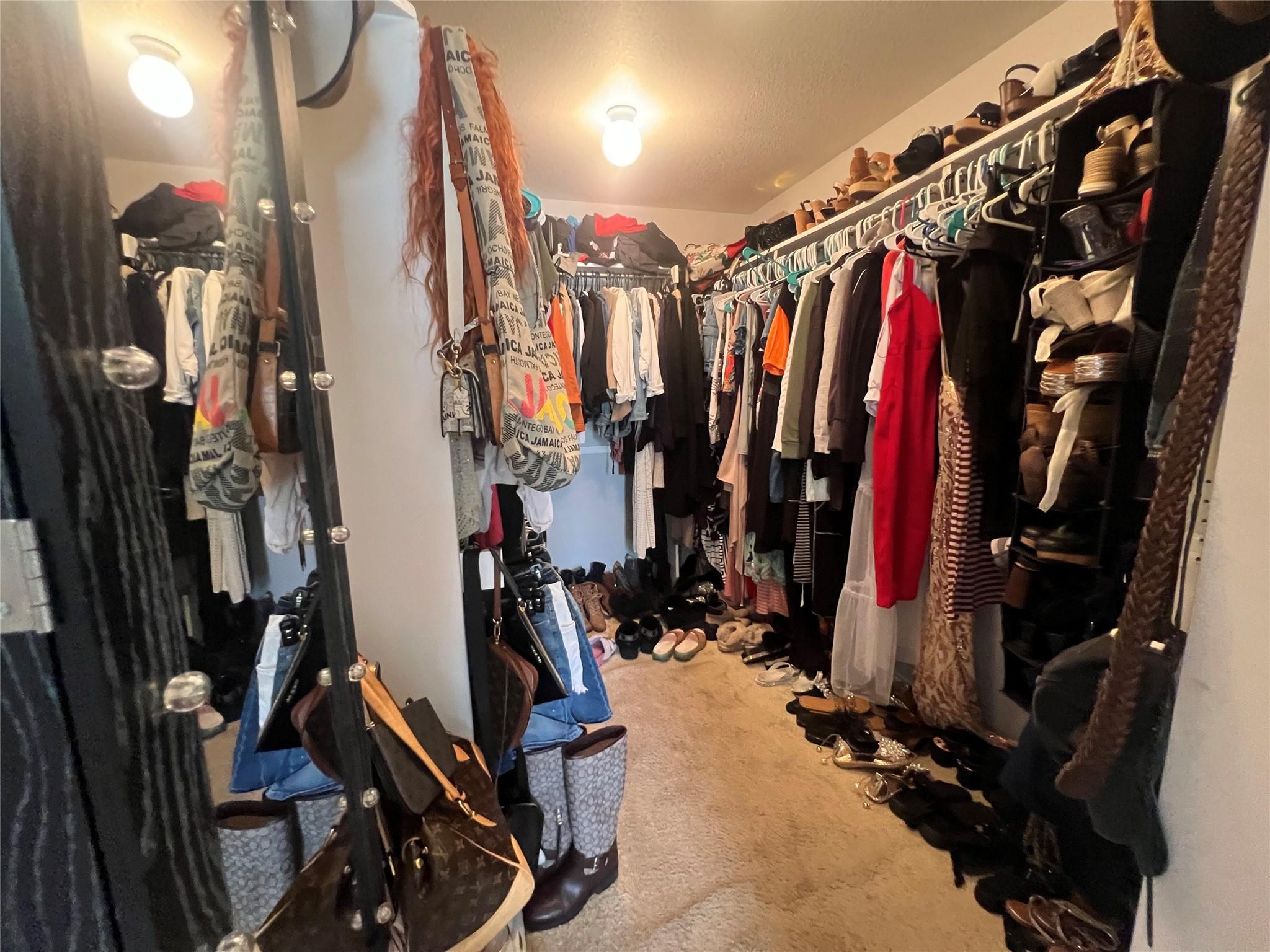 925 Melted Candle Cv, Pflugerville, TX 78660