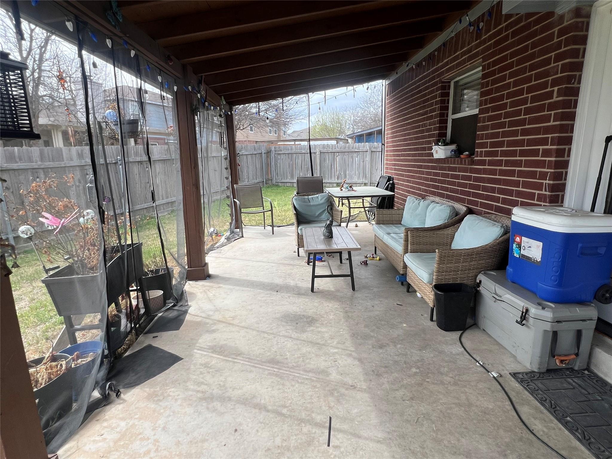 925 Melted Candle Cv, Pflugerville, TX 78660