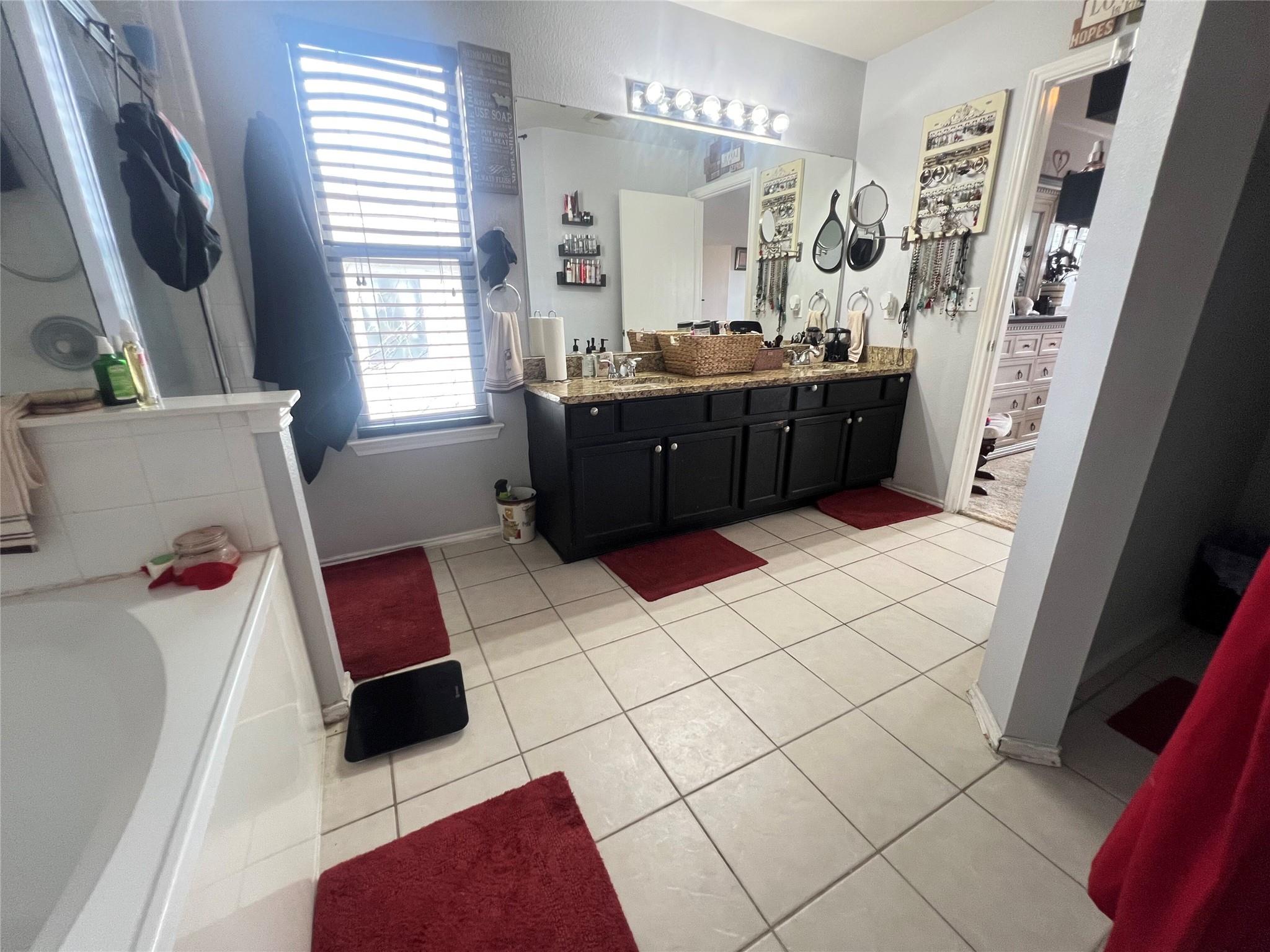 925 Melted Candle Cv, Pflugerville, TX 78660