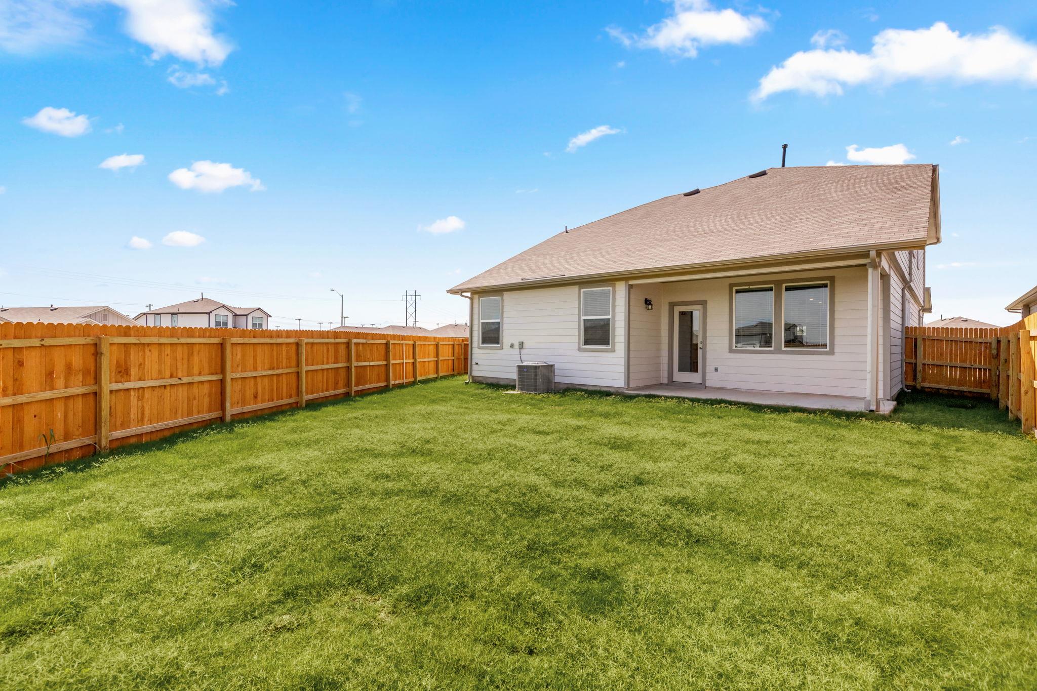 112 Eagle Mountain Trl, Kyle, TX 78640