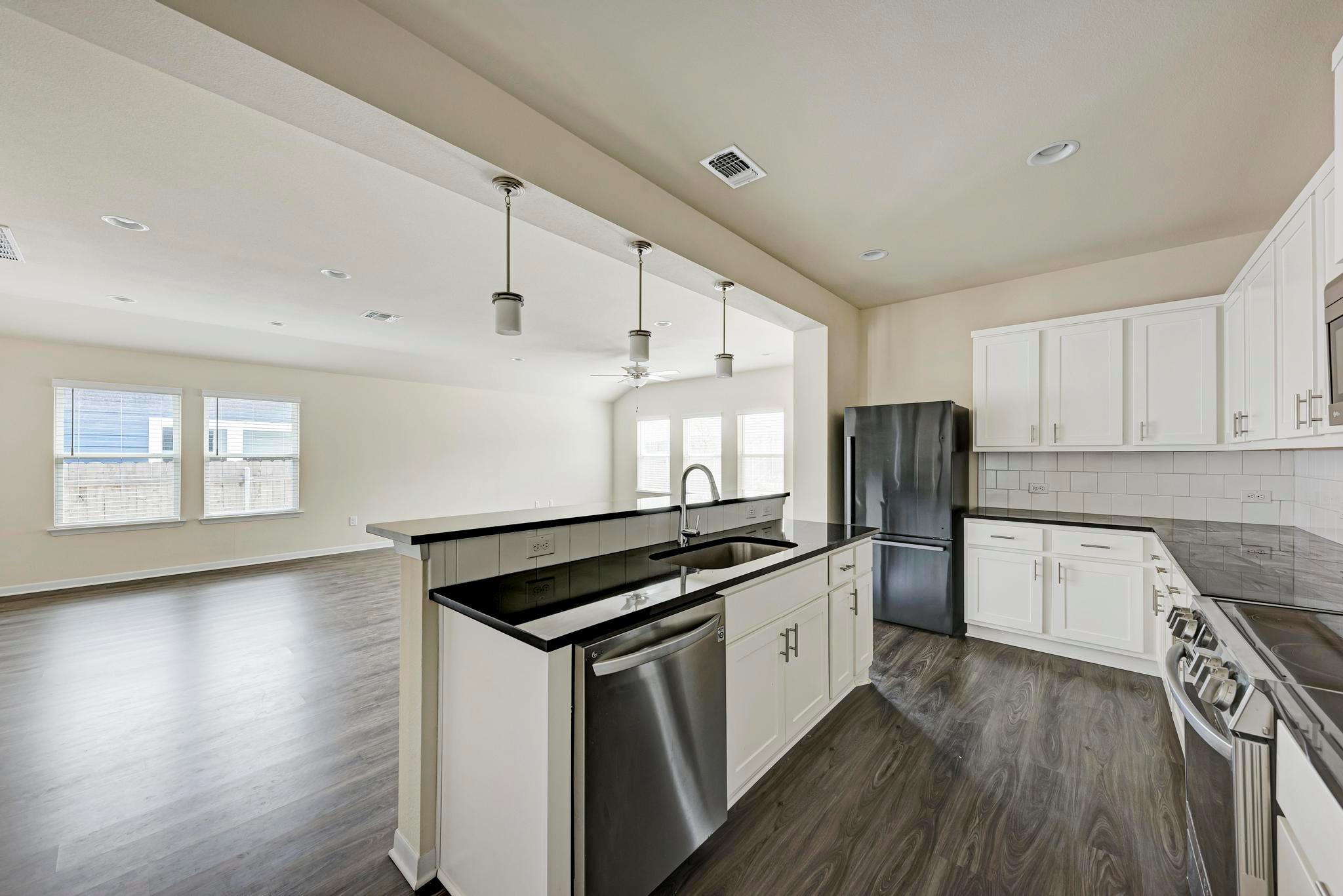 9813 Eloquence Dr, Manor, TX 78653