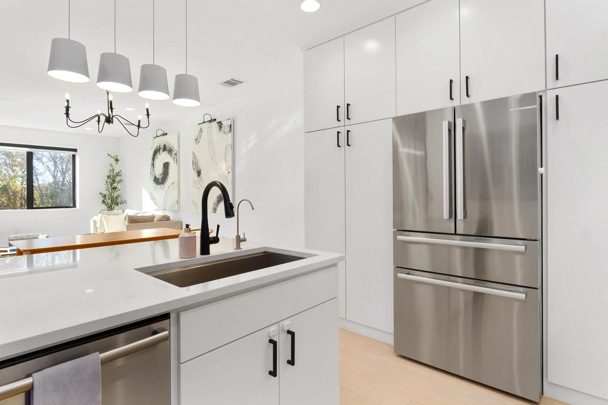 3406 E 17th St # 4, Austin, TX 78721