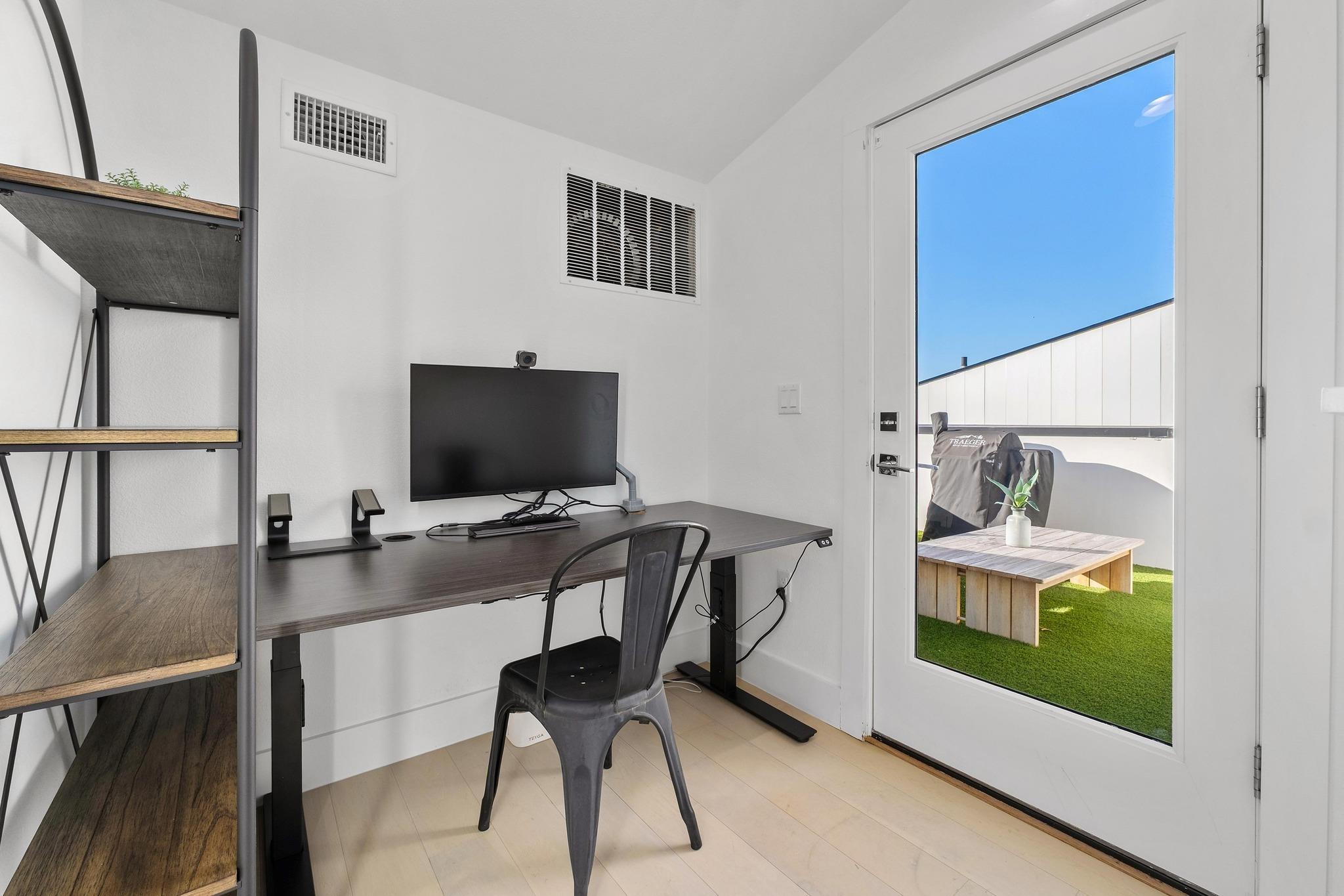 3406 E 17th St # 4, Austin, TX 78721