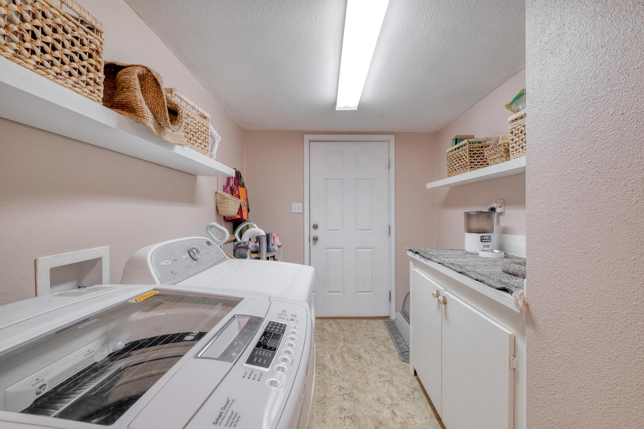 1233 Orange St, Lockhart, TX 78644