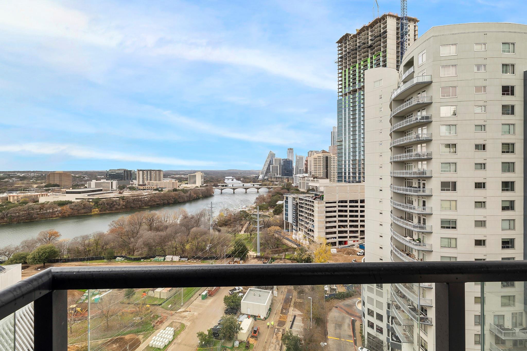 70 Rainey St # 1308, Austin, TX 78701