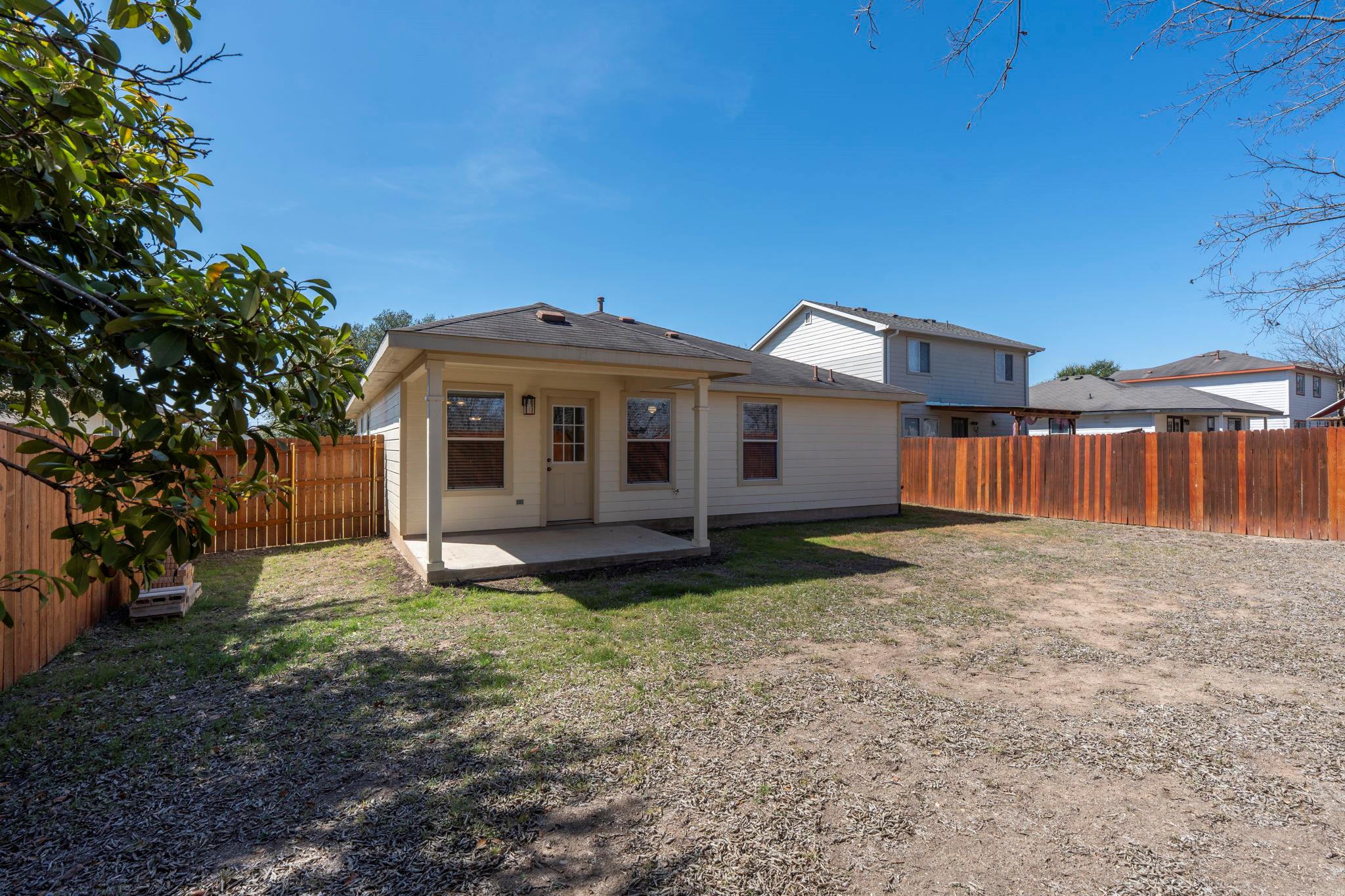 164 Pearl Lake Dr, Kyle, TX 78640