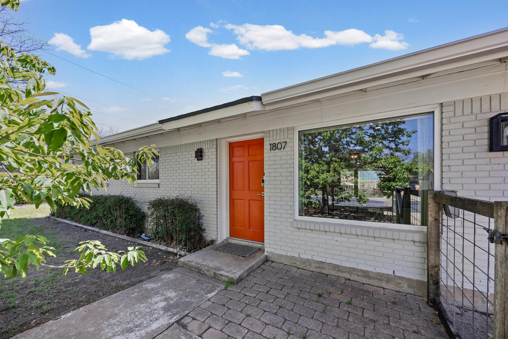 1807 Ohlen Rd, Austin, TX 78757