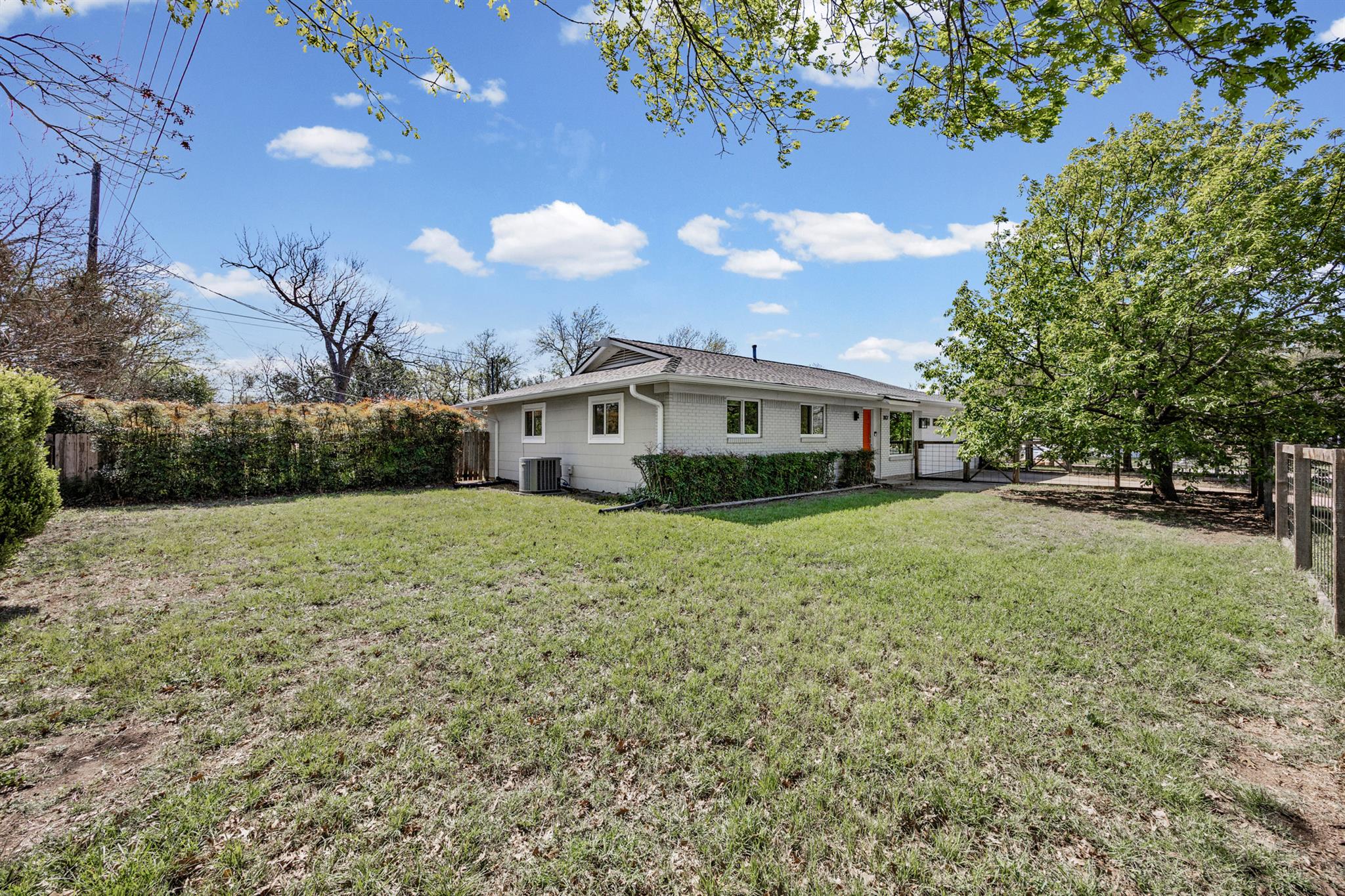 1807 Ohlen Rd, Austin, TX 78757