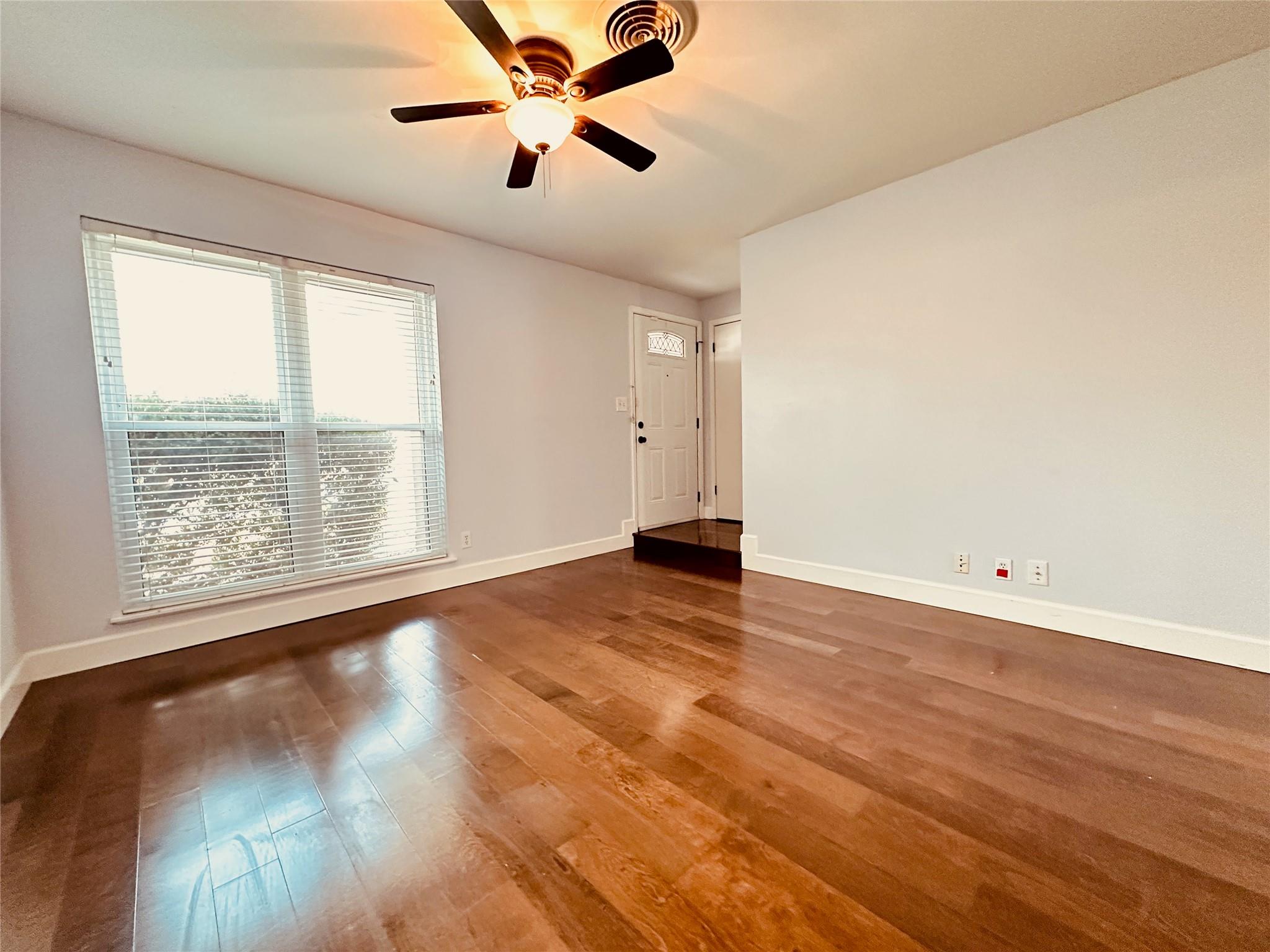 103 Prince Dr, Austin, TX 78752