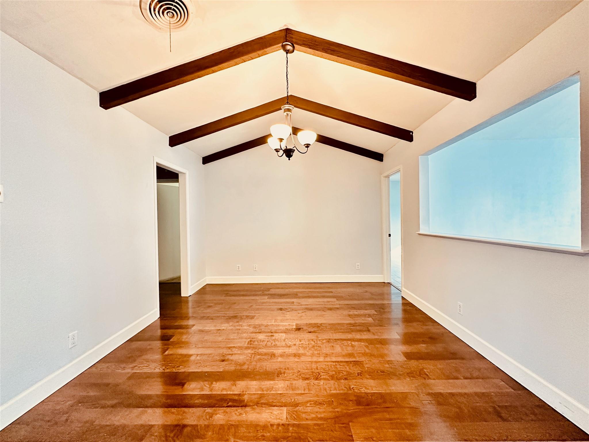 103 Prince Dr, Austin, TX 78752