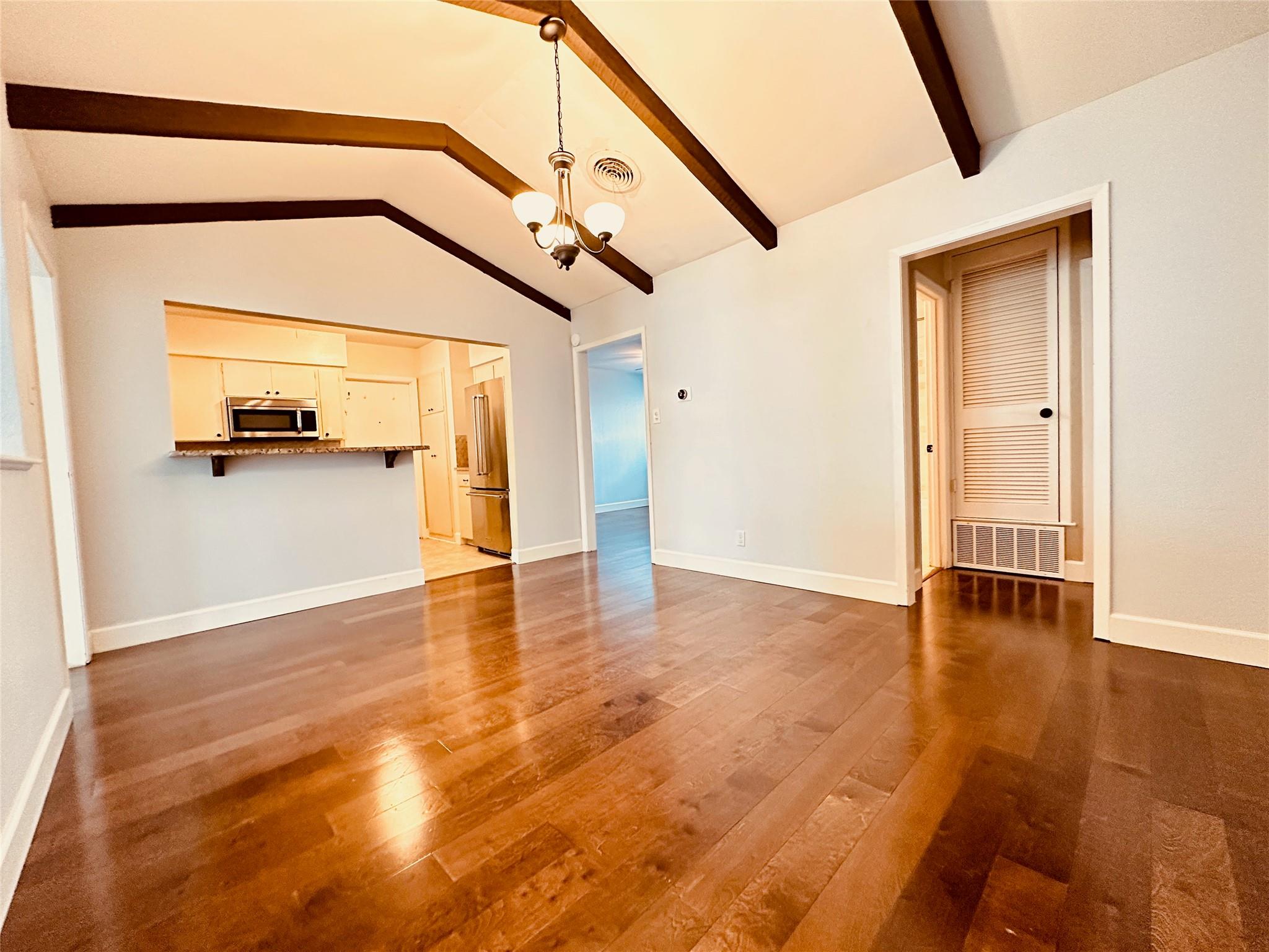 103 Prince Dr, Austin, TX 78752