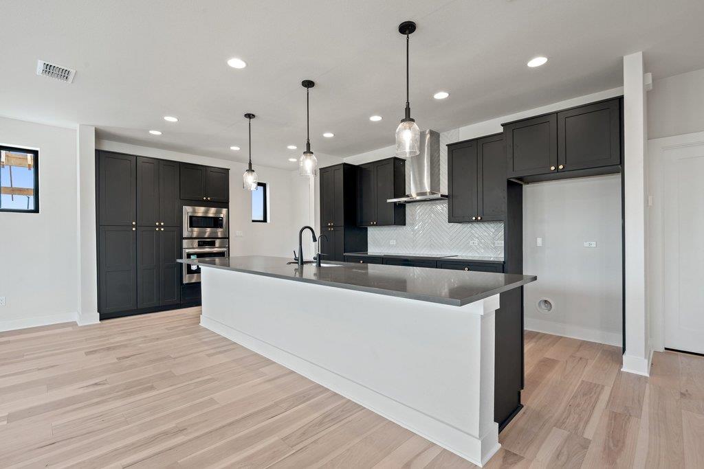 711 N Paleface Ranch Rd # 7, Spicewood, TX 78669