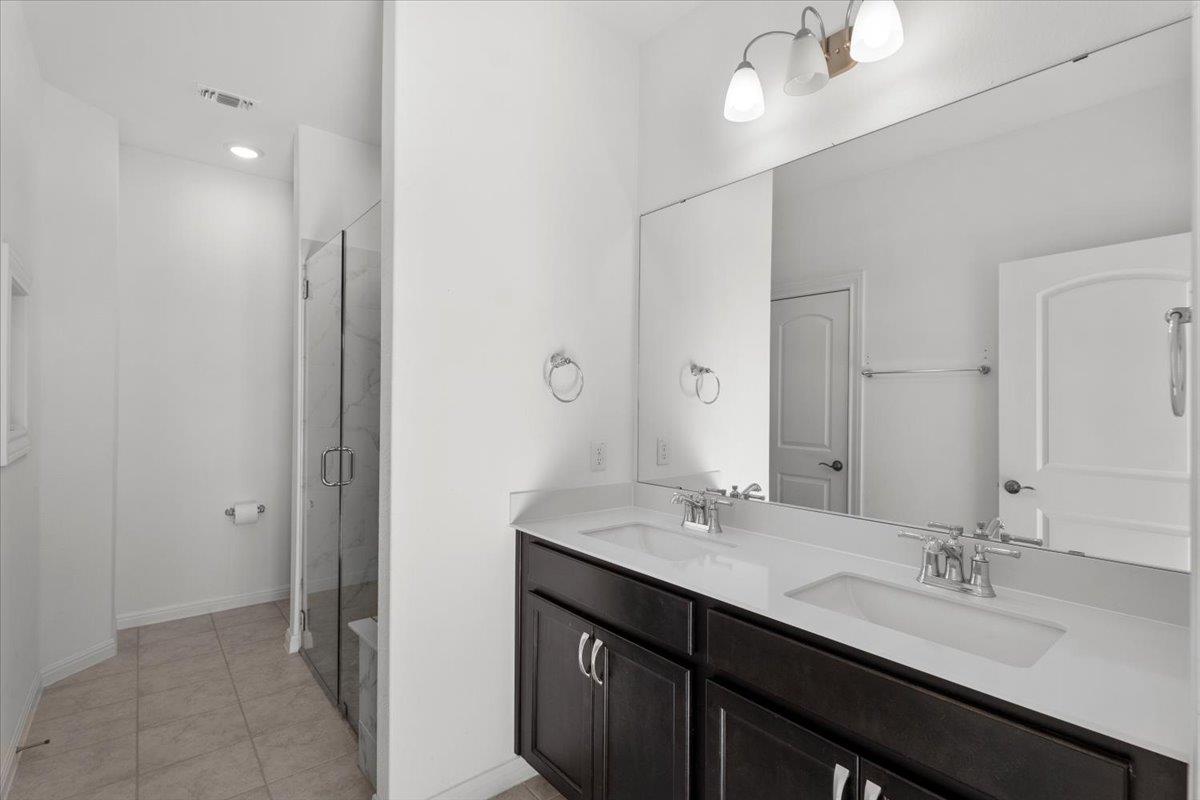 813 Saratoga Ln, Georgetown, TX 78633