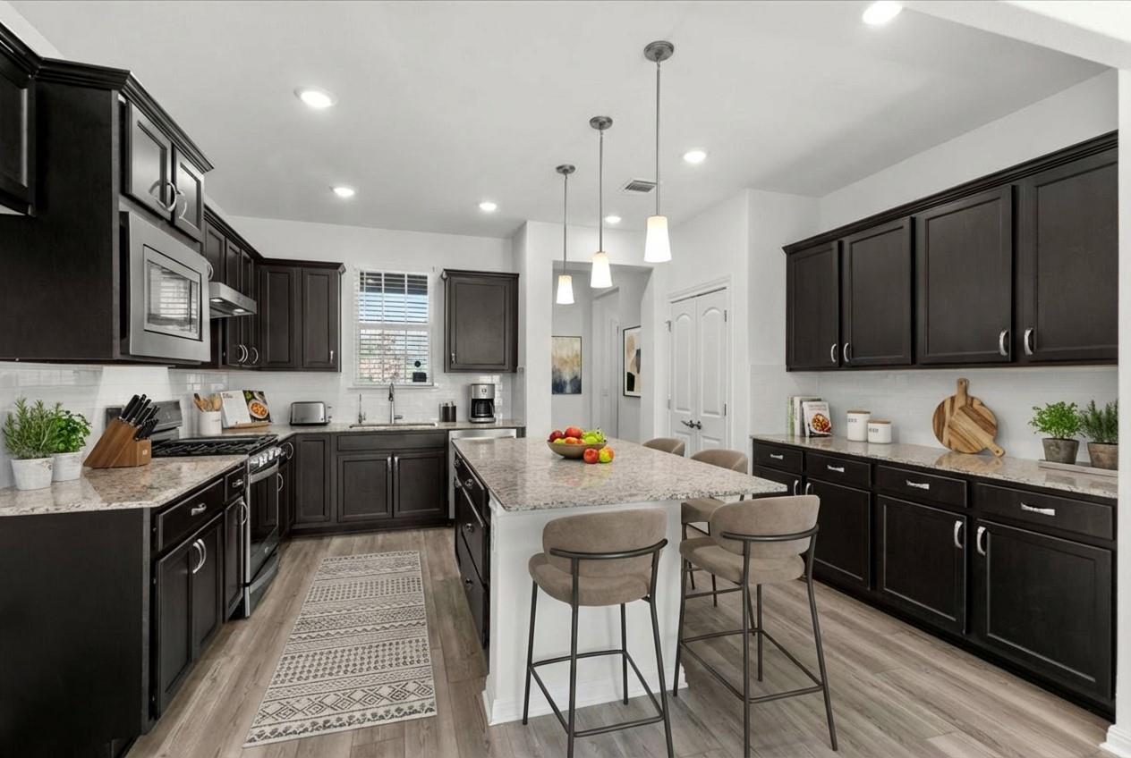 813 Saratoga Ln, Georgetown, TX 78633