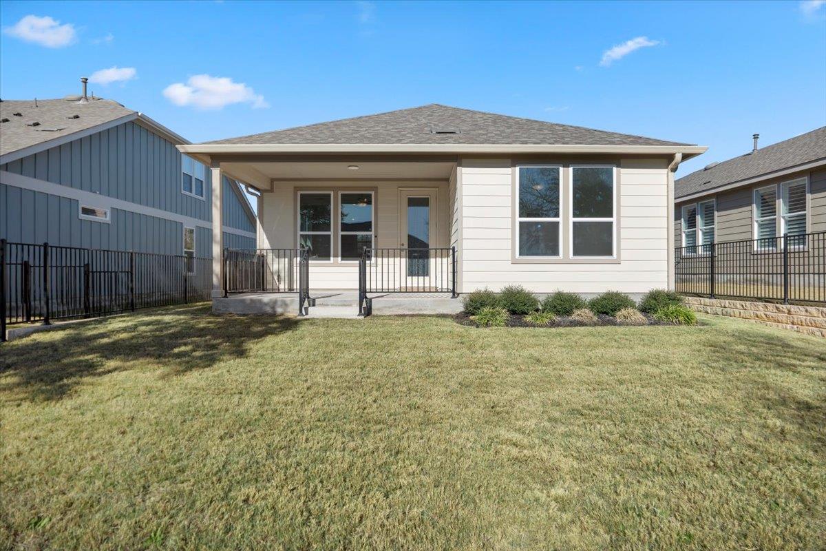 813 Saratoga Ln, Georgetown, TX 78633