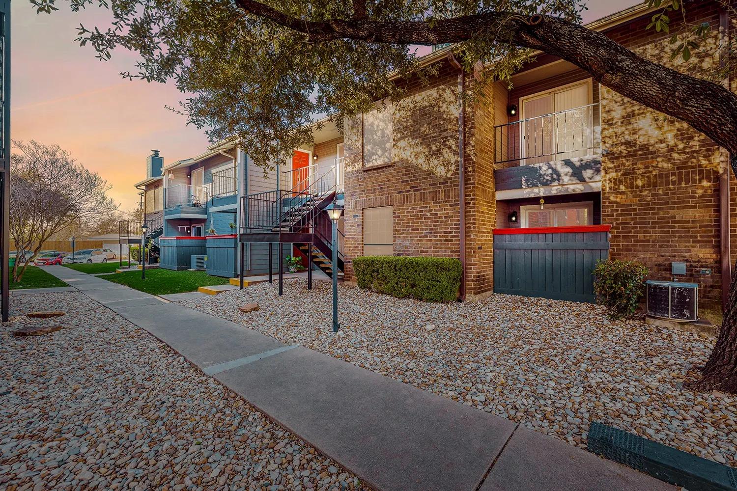 6808 S I-35 Frontage Rd # 175, Austin, TX 78745