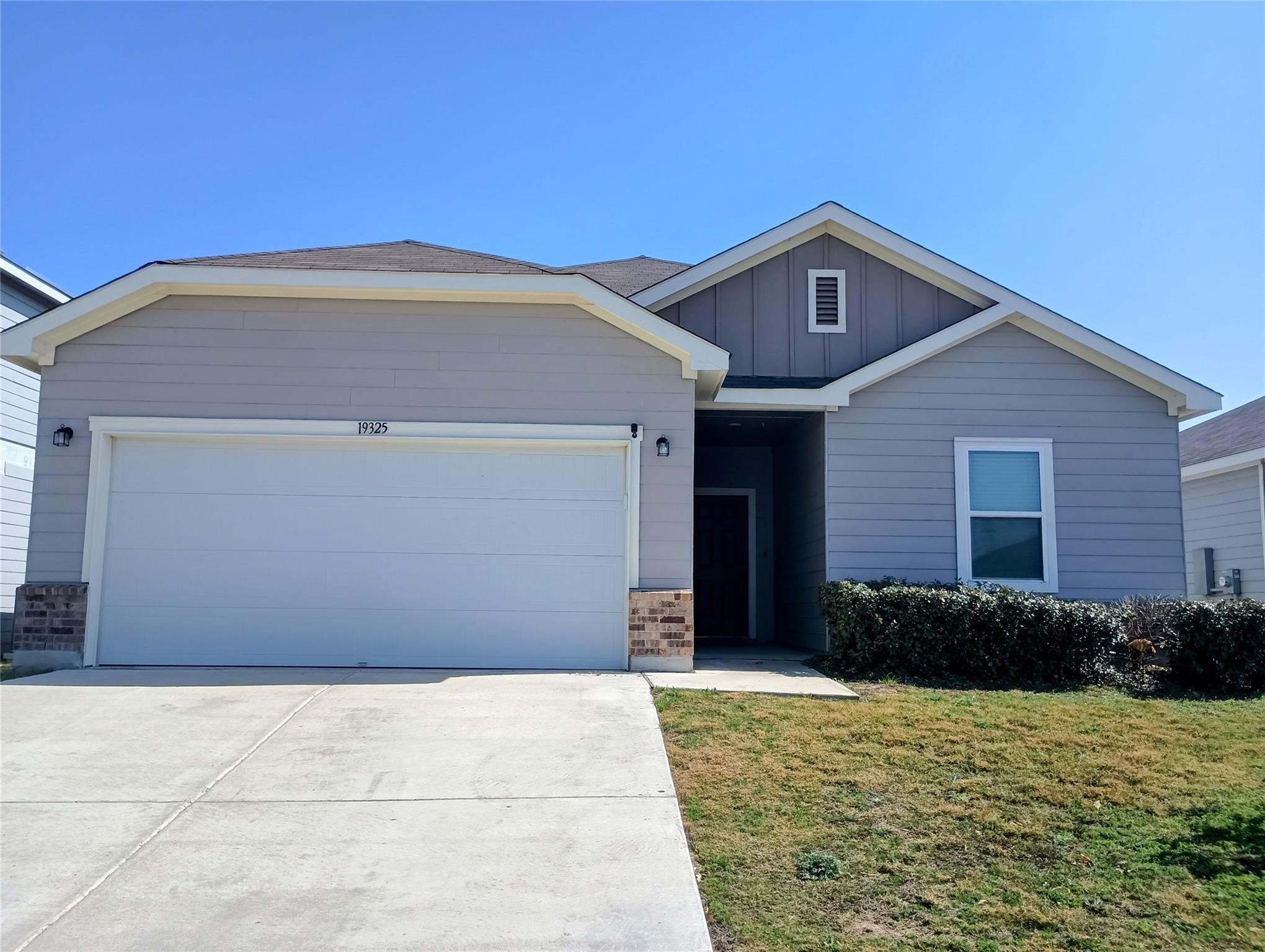 19325 Berringer Dr, Pflugerville, TX 78660