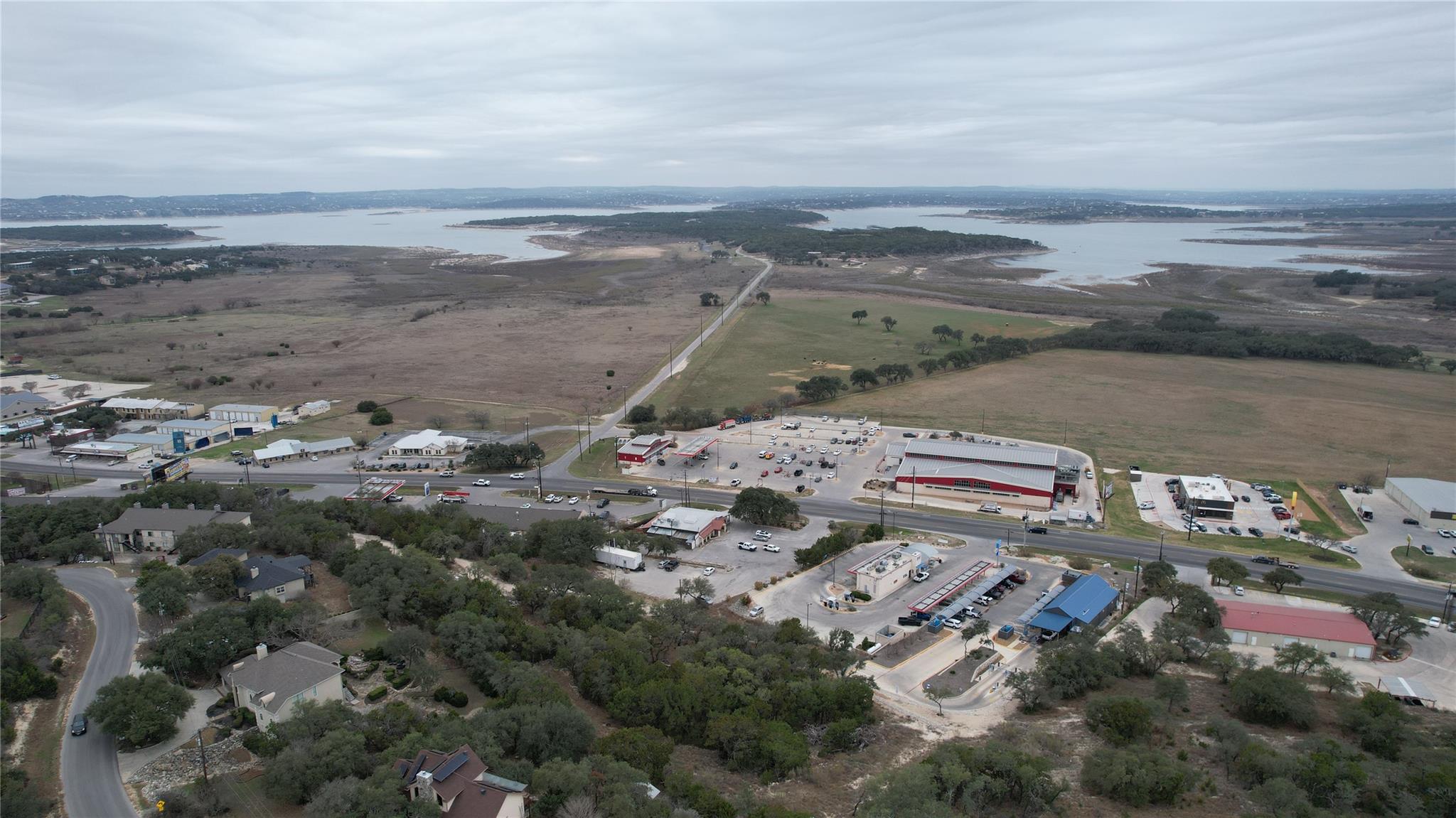 1061 Cougar Dr, Canyon Lake, TX 78133