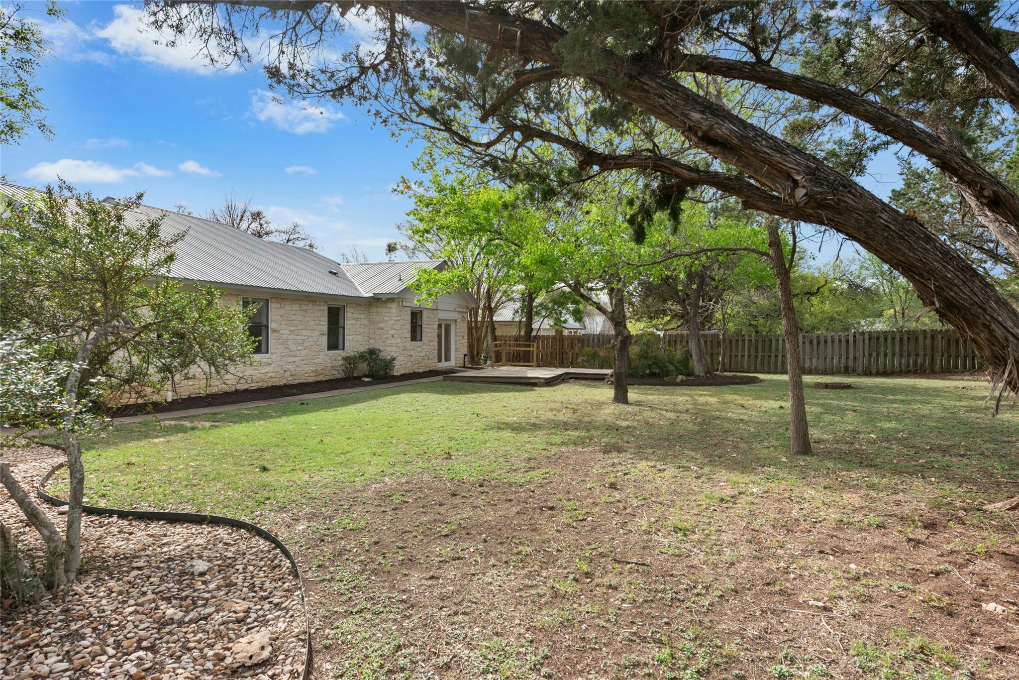 140 Donna Dr, Wimberley, TX 78676