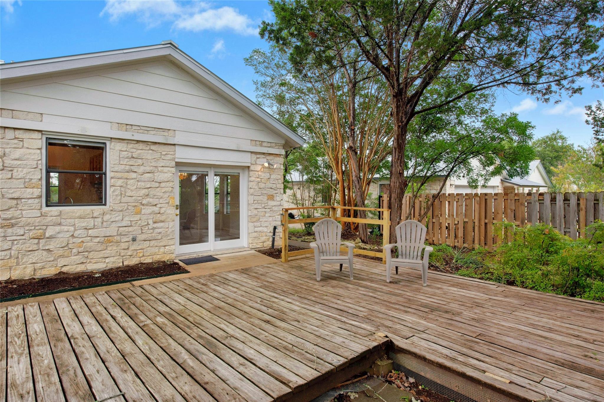 140 Donna Dr, Wimberley, TX 78676
