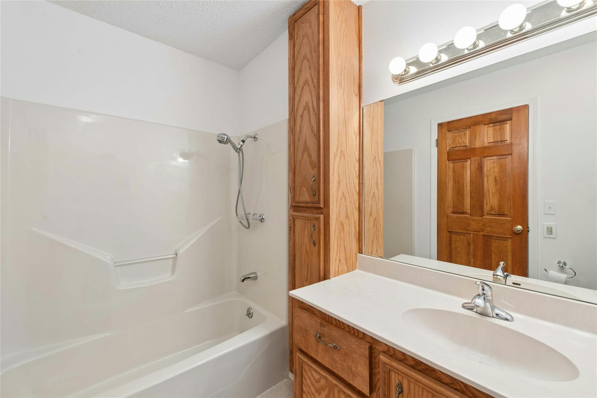140 Donna Dr, Wimberley, TX 78676