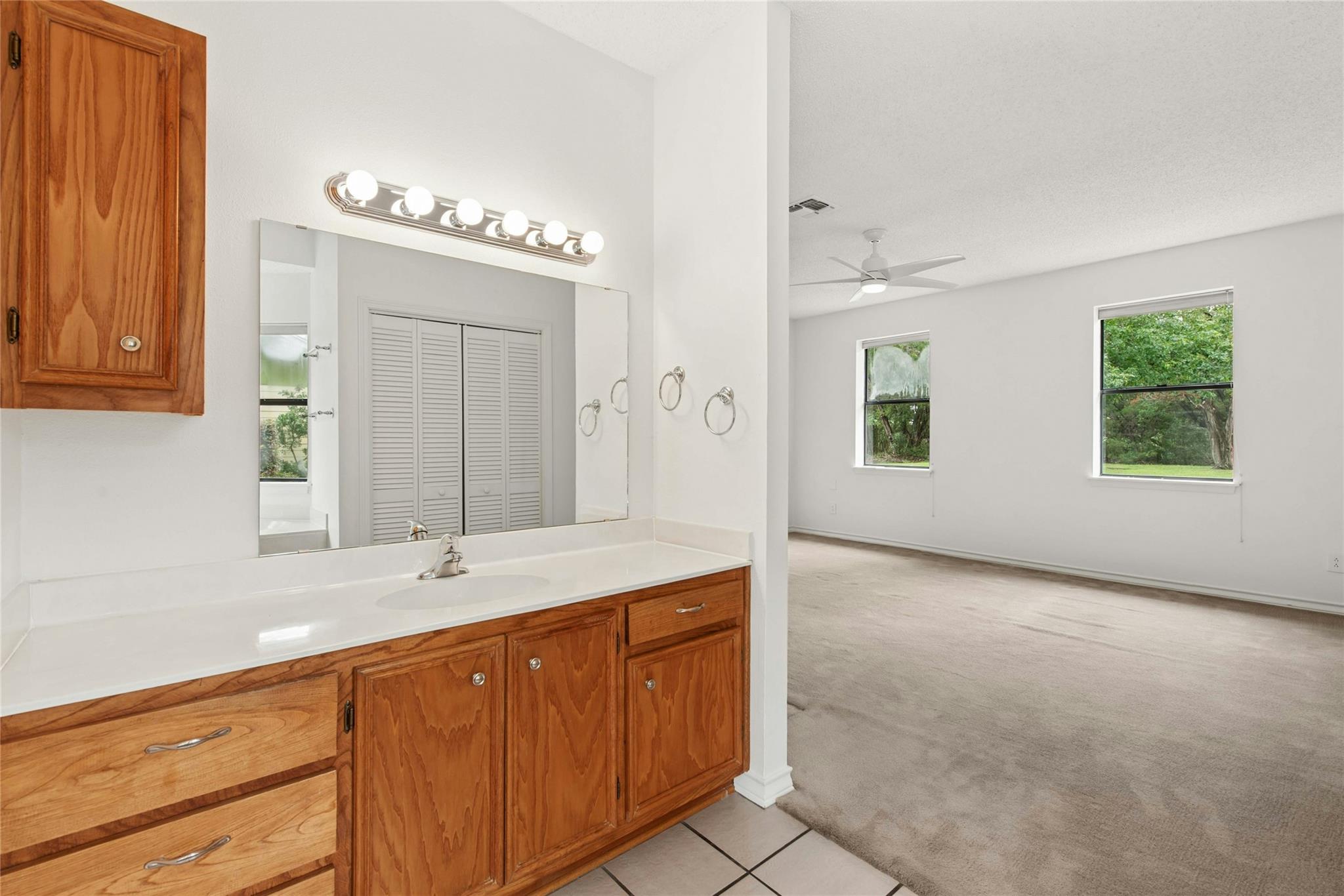 140 Donna Dr, Wimberley, TX 78676