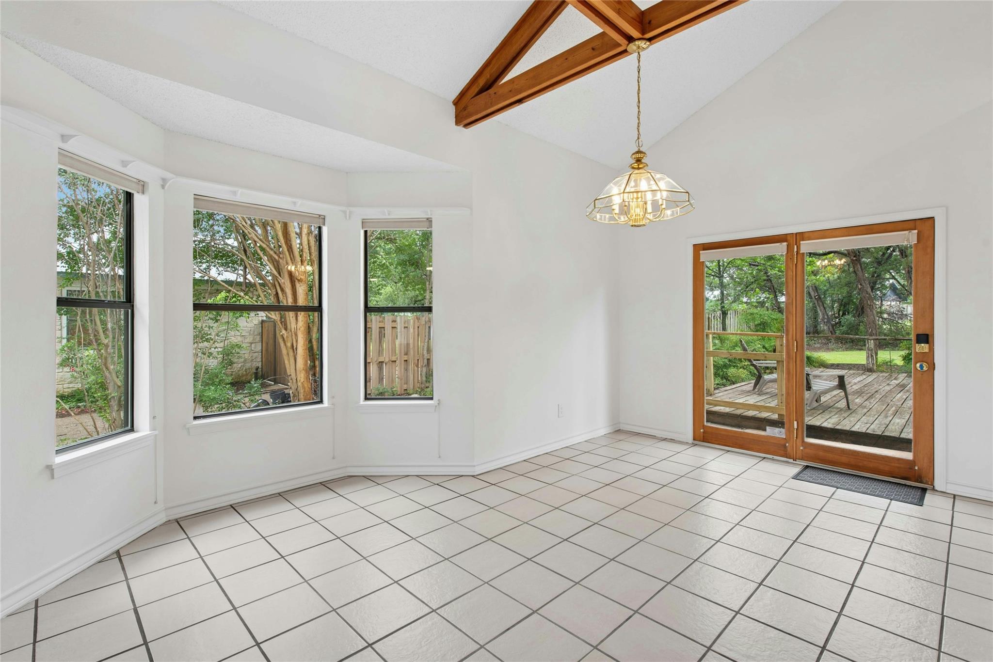 140 Donna Dr, Wimberley, TX 78676