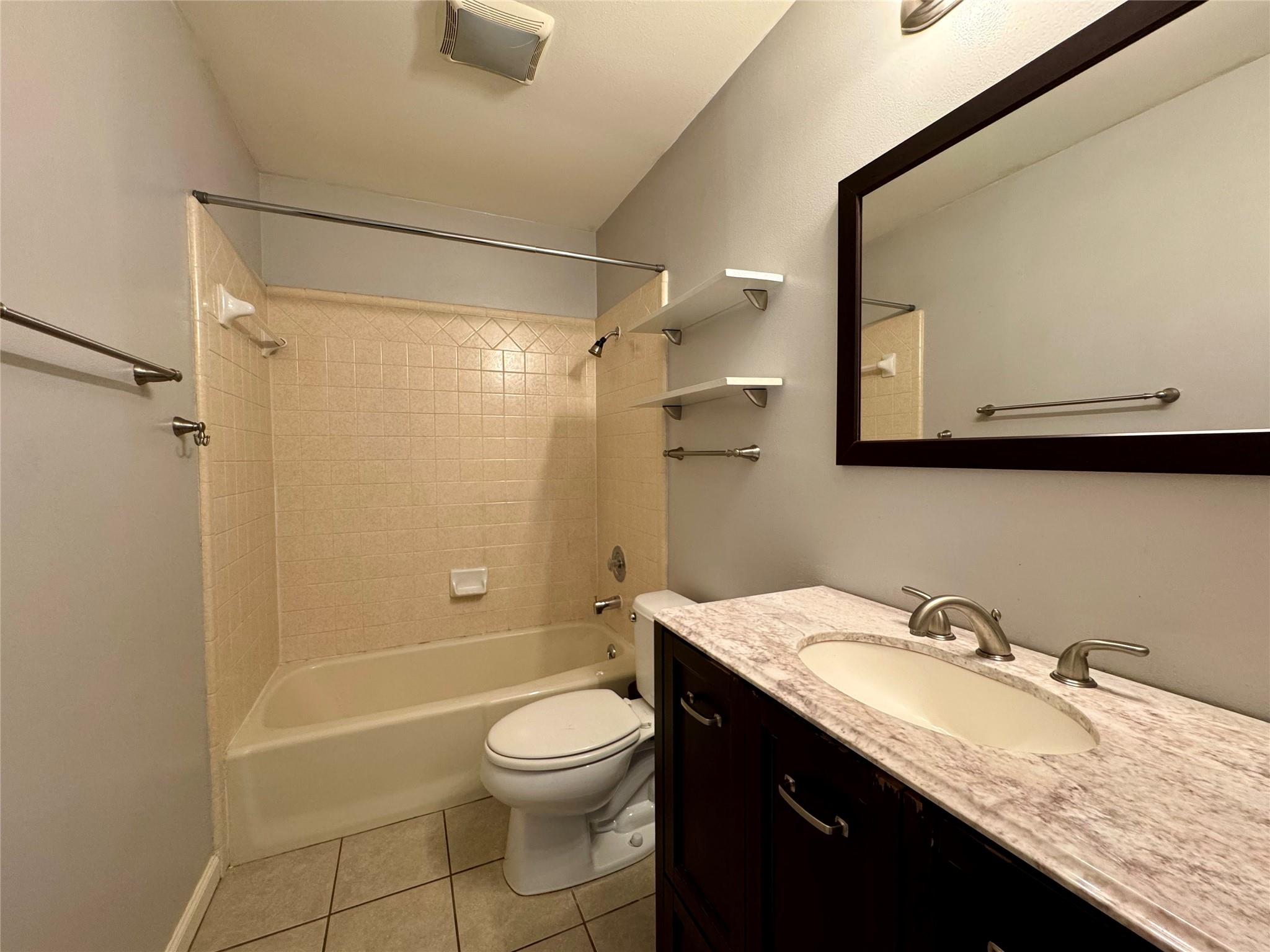 2112 Surrender Ave, Austin, TX 78728