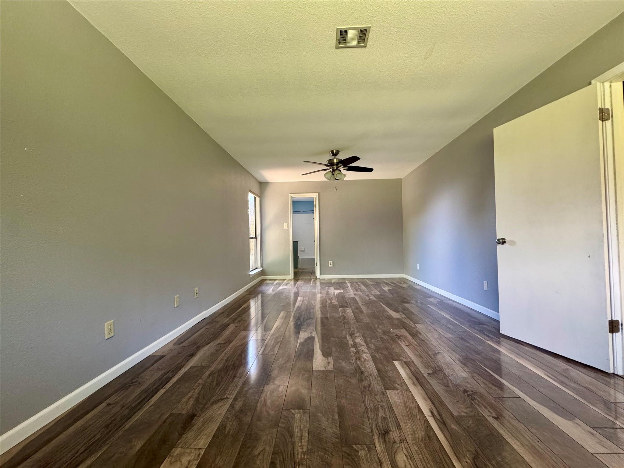 2112 Surrender Ave, Austin, TX 78728