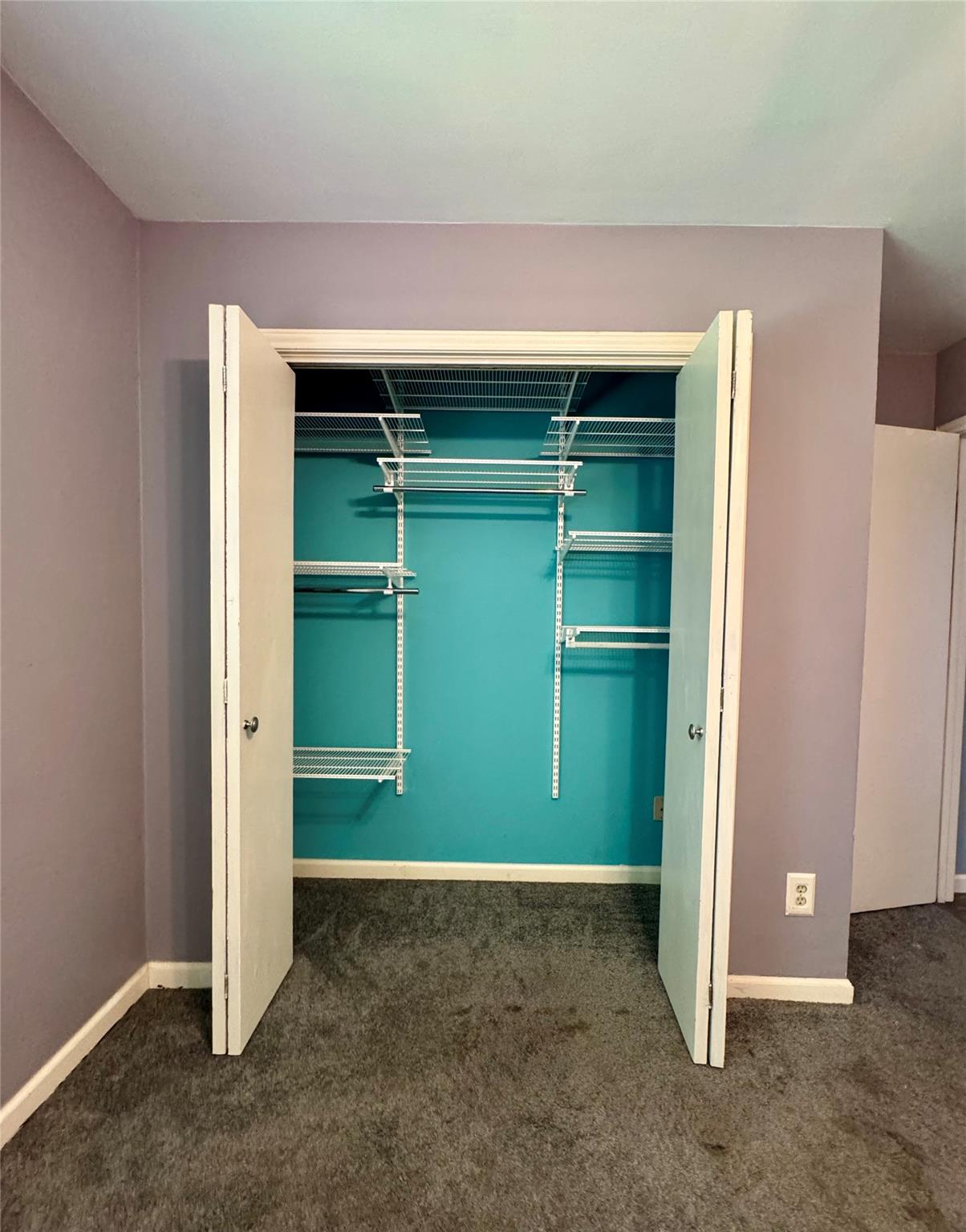 2112 Surrender Ave, Austin, TX 78728