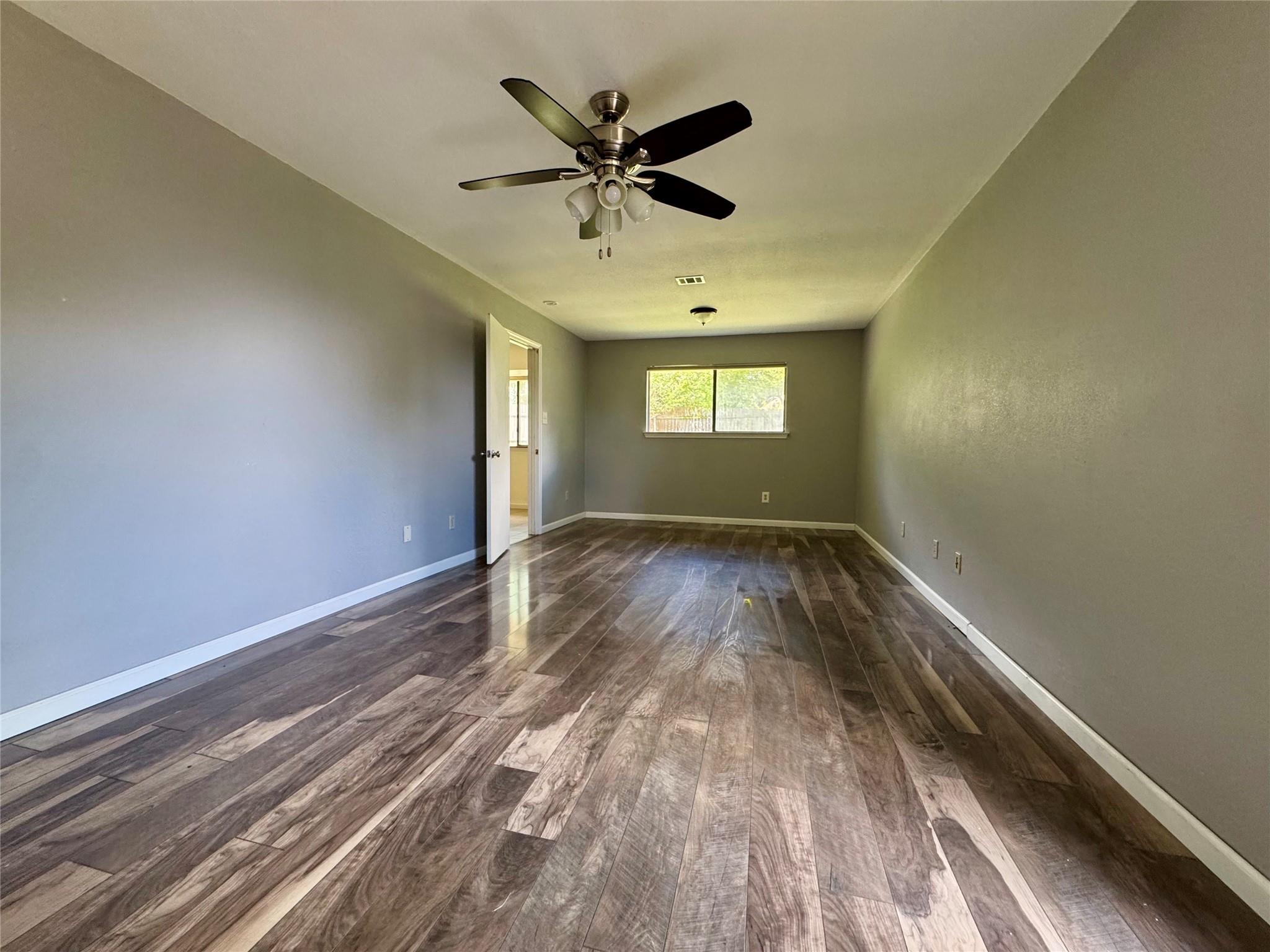 2112 Surrender Ave, Austin, TX 78728