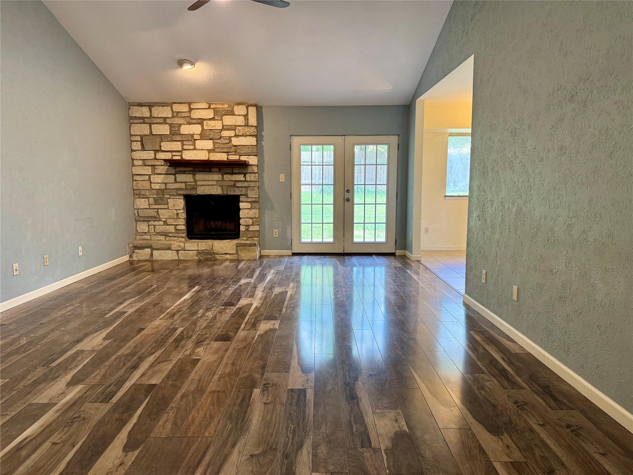 2112 Surrender Ave, Austin, TX 78728