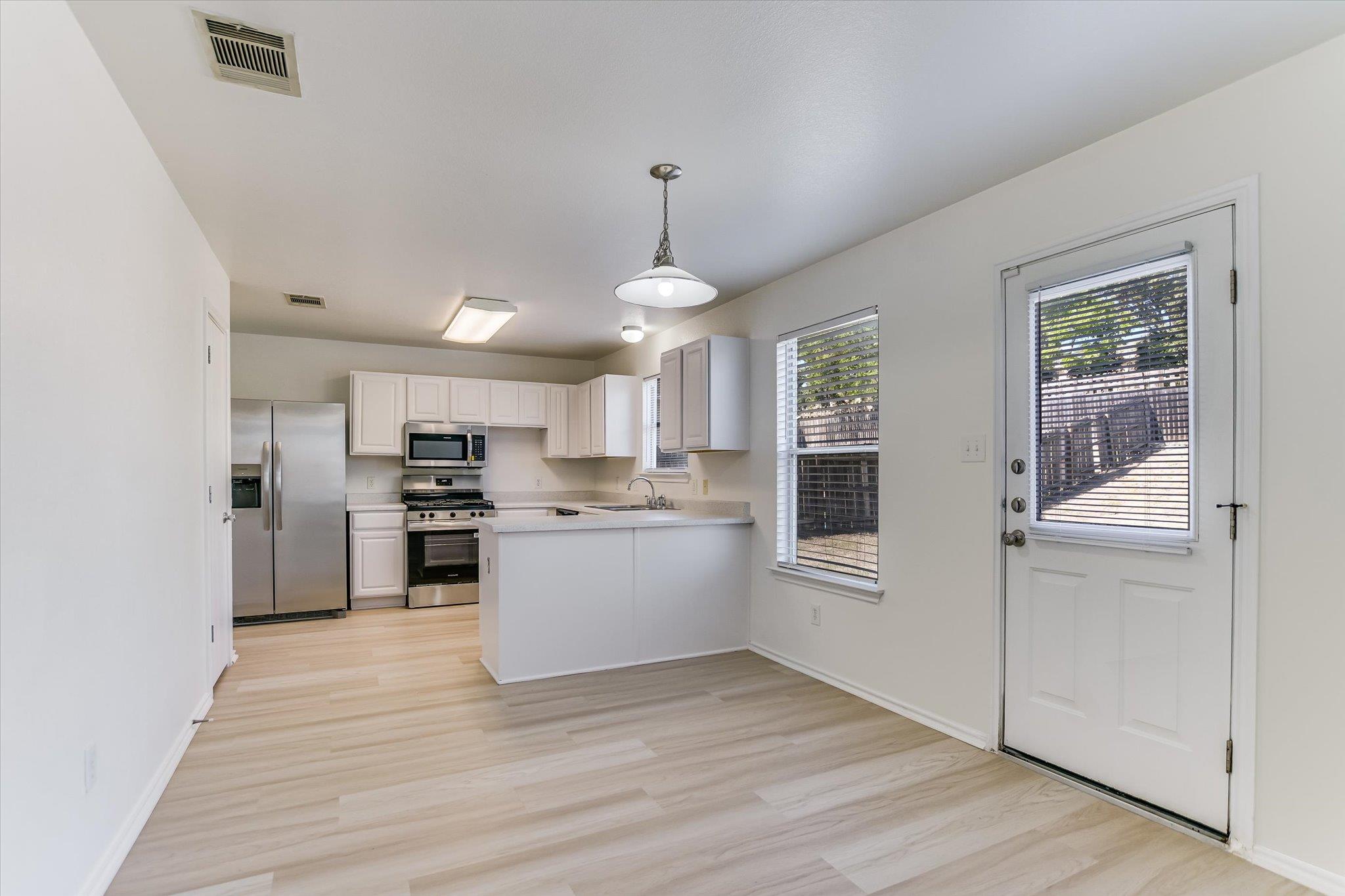 197 Peppergrass Cv, Kyle, TX 78640