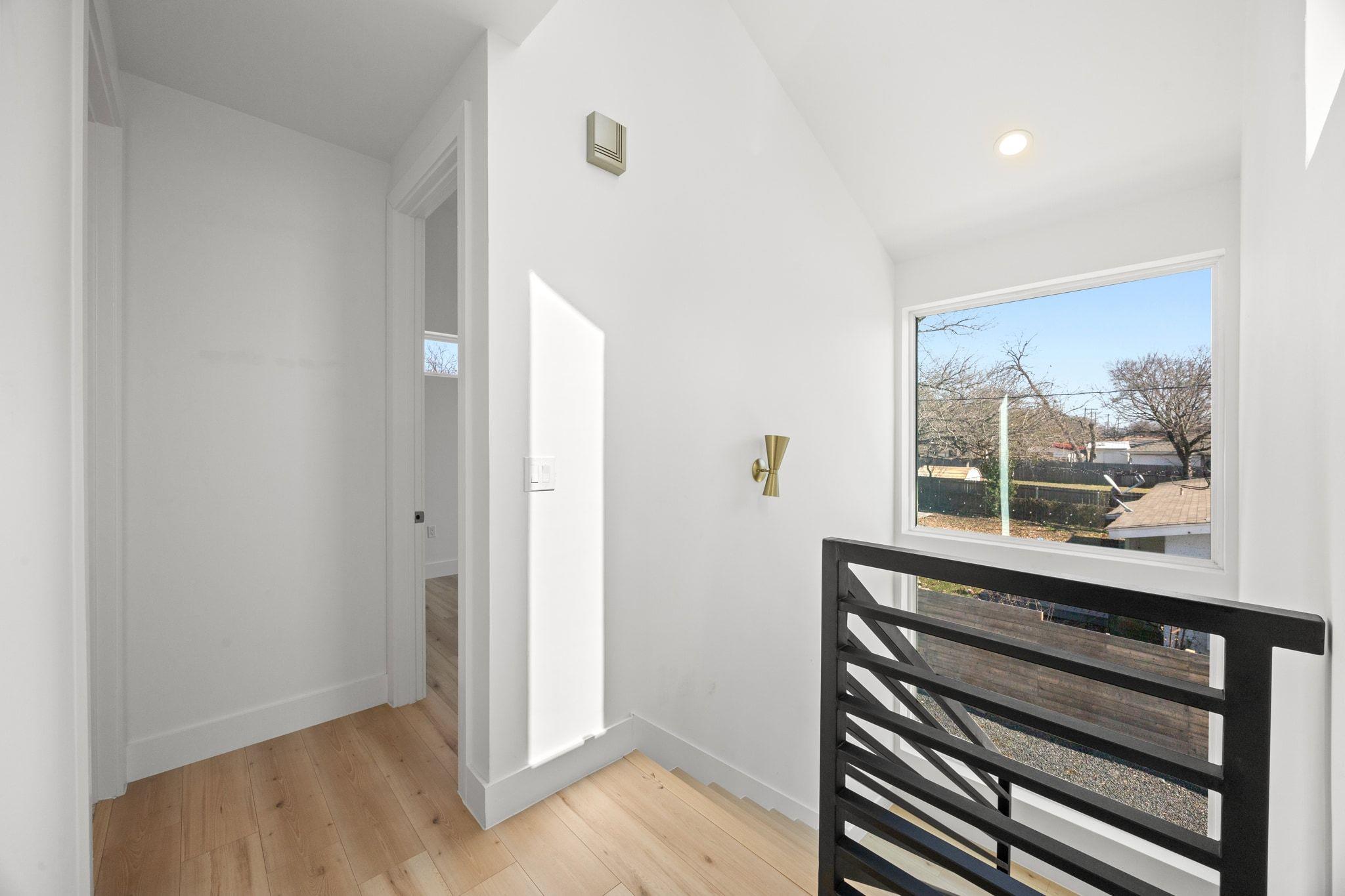 106 W CROSLIN St # 1, Austin, TX 78752