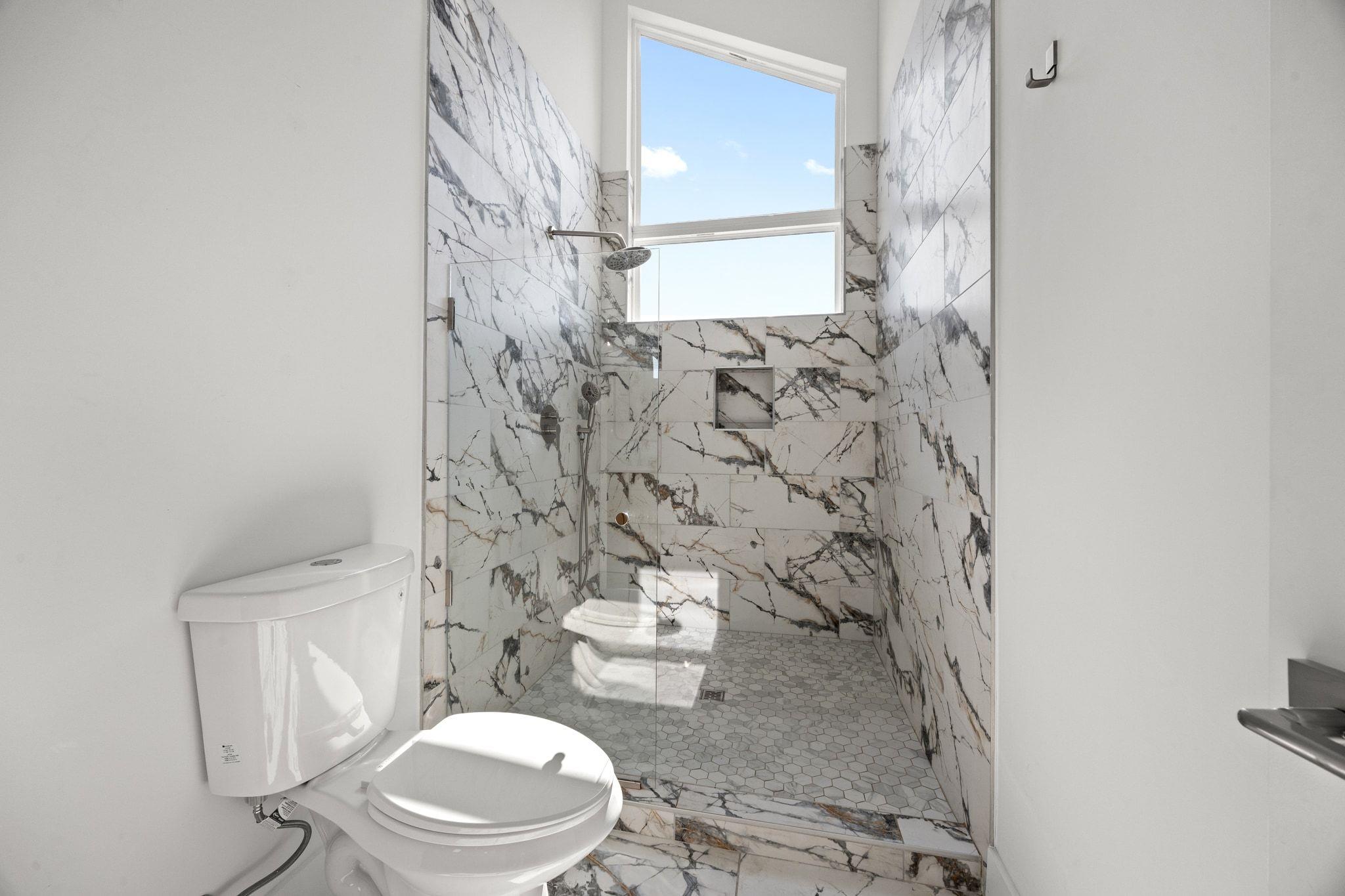 106 W CROSLIN St # 1, Austin, TX 78752