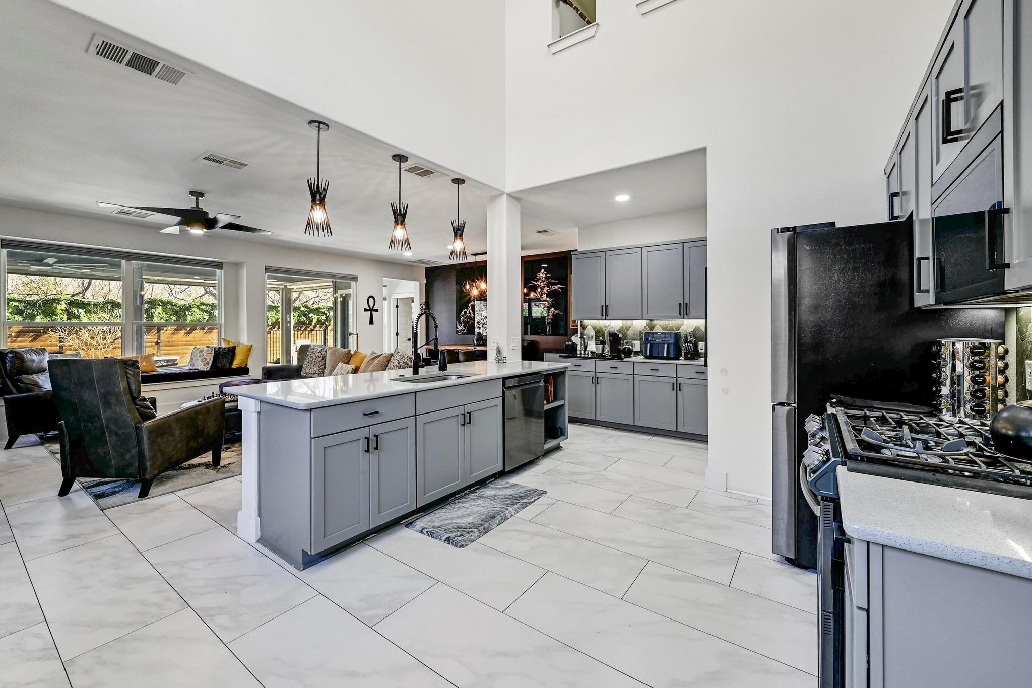 6617 Alleyton Dr, Austin, TX 78725