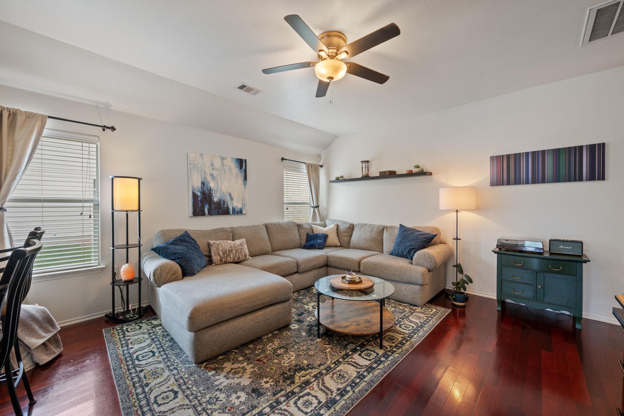 10304 Lone Pine Ln, Austin, TX 78747