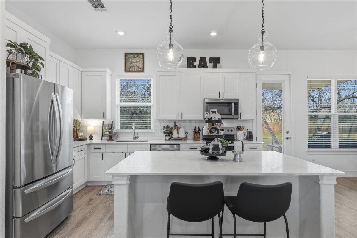 137 Kawainui Ln, Bastrop, TX 78602