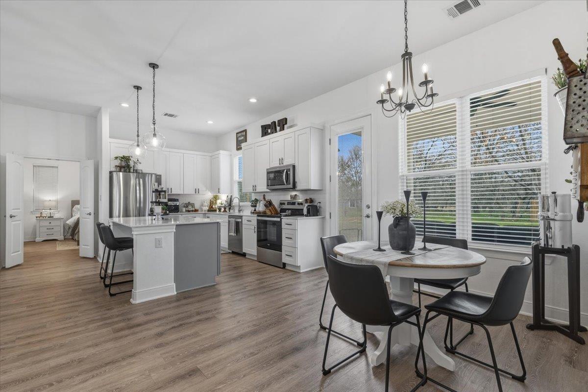 137 Kawainui Ln, Bastrop, TX 78602