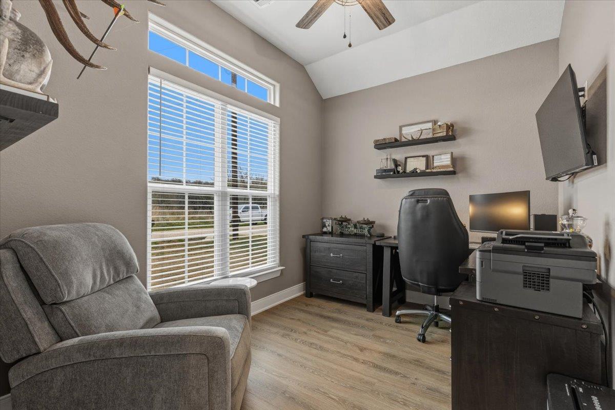 137 Kawainui Ln, Bastrop, TX 78602